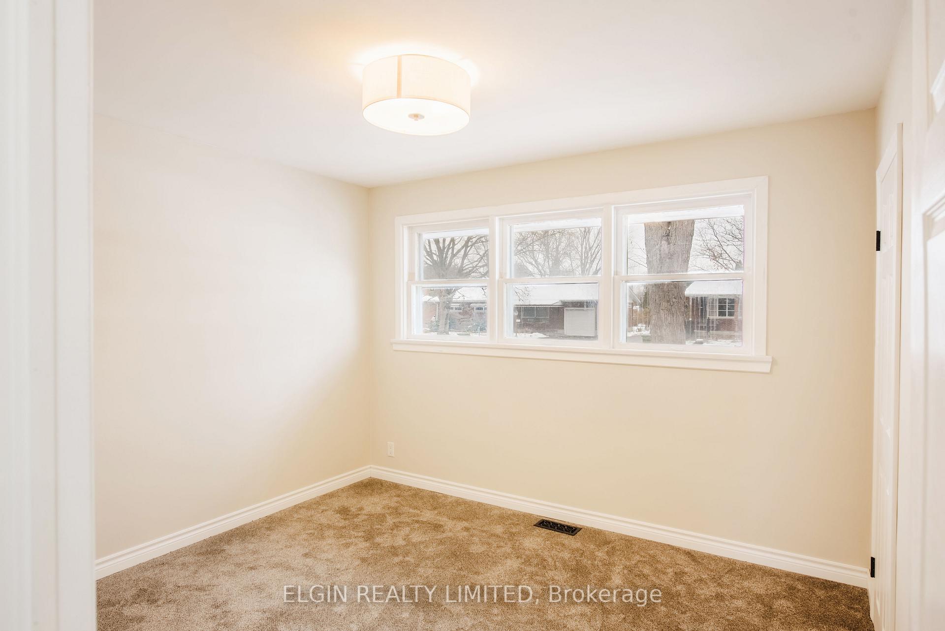 Photo 7 of 253 Alma Street, St. Thomas — HOMEH