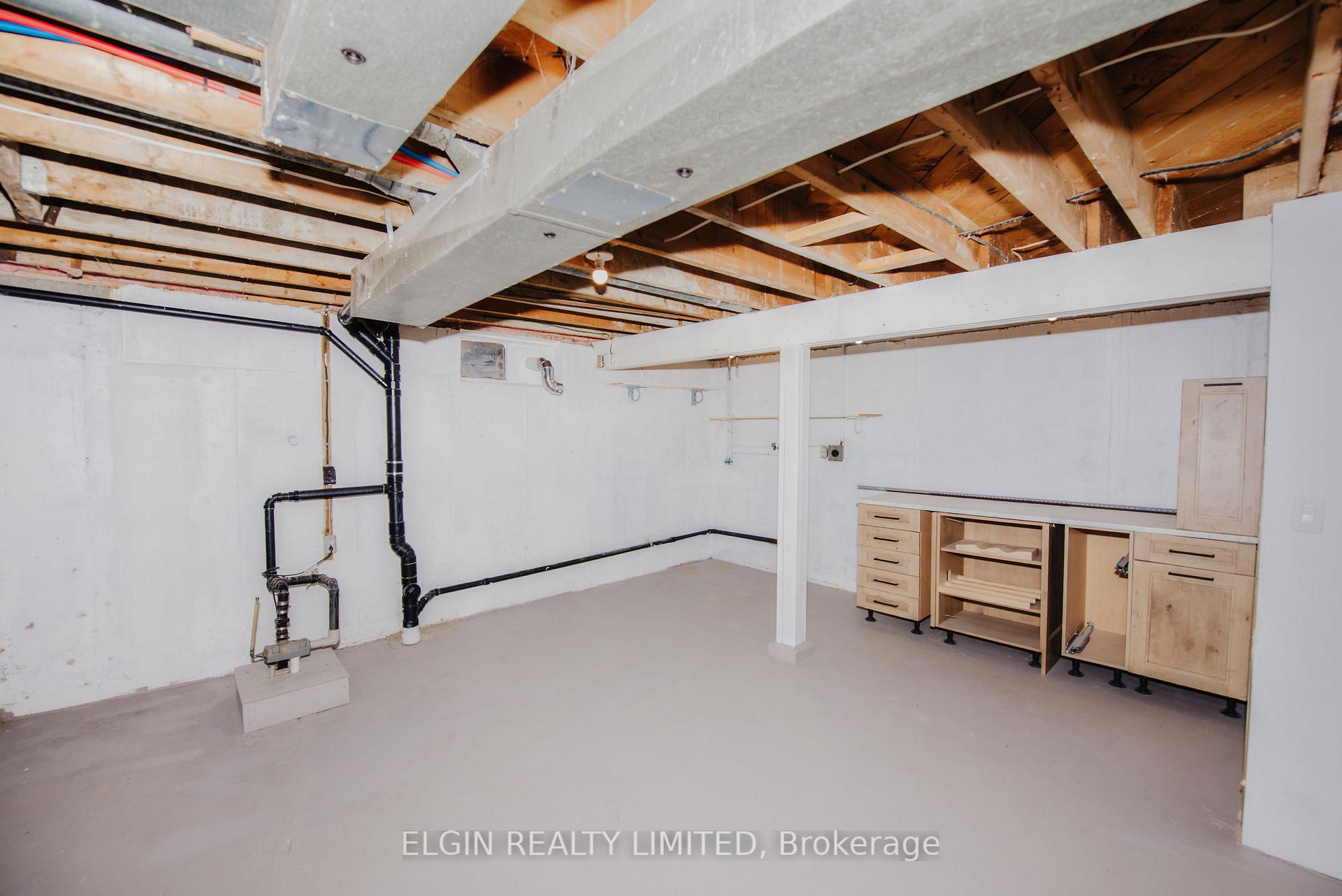 Photo 12 of 253 Alma Street, St. Thomas — HOMEH