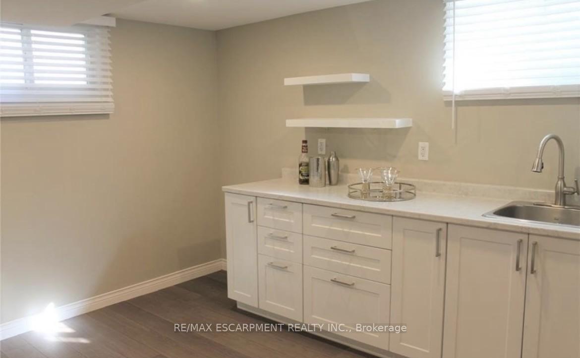 Photo 3 of Unit LOWER, 89 Regent Drive, St. Catharines, Vine/Linwell — HOMEH