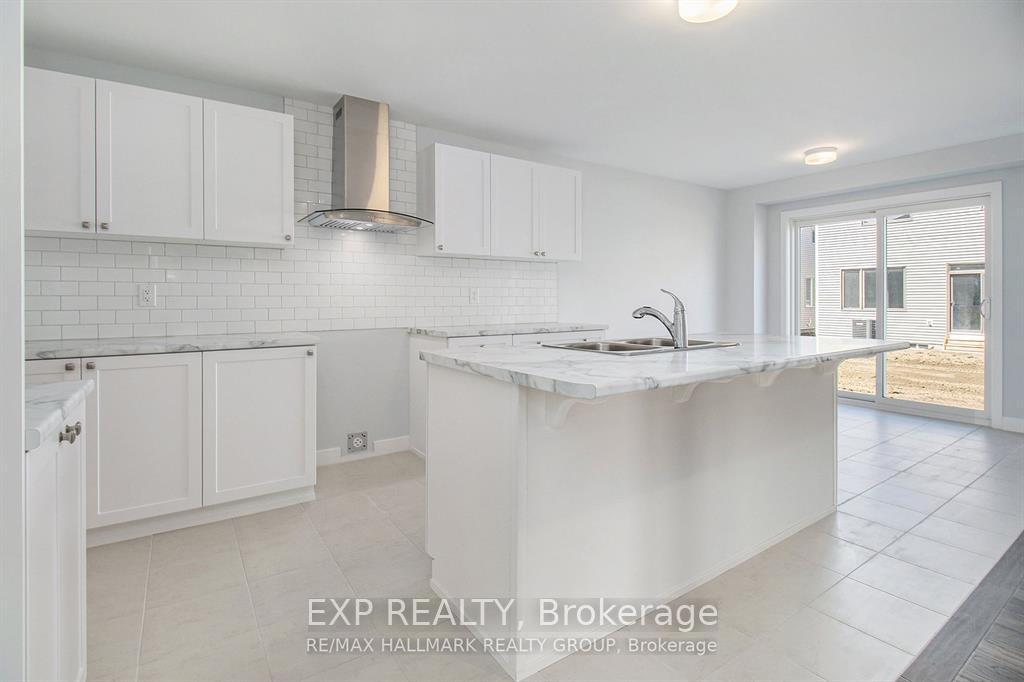 Photo 8 of 1027 Showman Street, Ottawa, Goulbourn Twp From Franktown Rd/South To Rideau — HOMEH