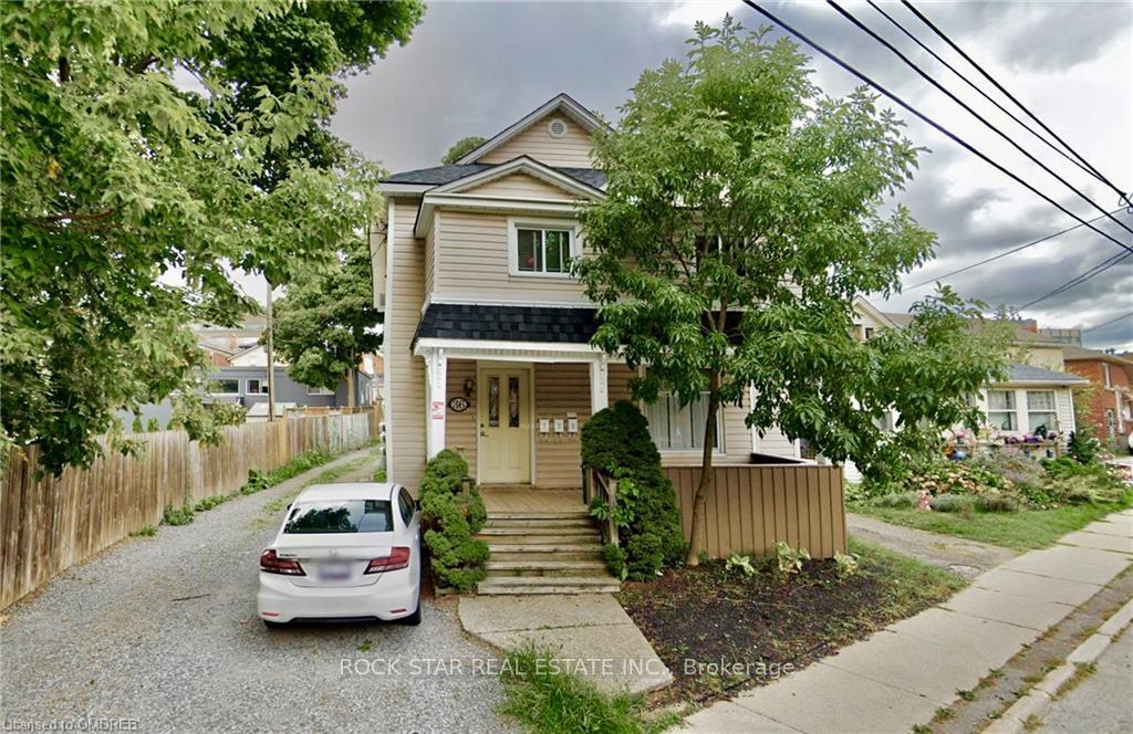 Front of Unit 2, 36 Lake Street