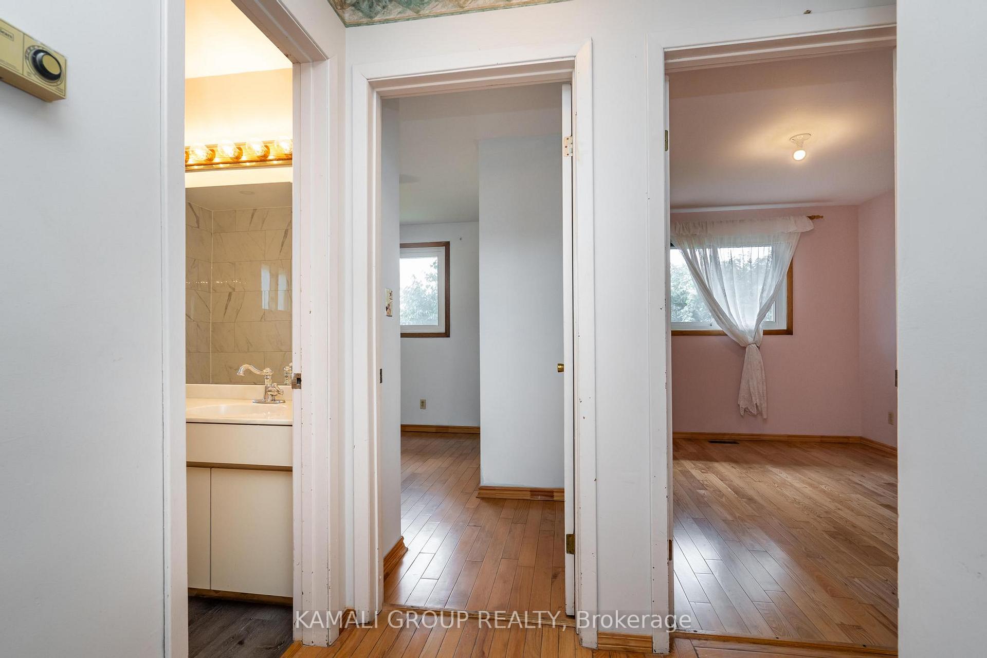 Photo 15 of 638 Carlton Street, St. Catharines, Carlton/Bunting — HOMEH