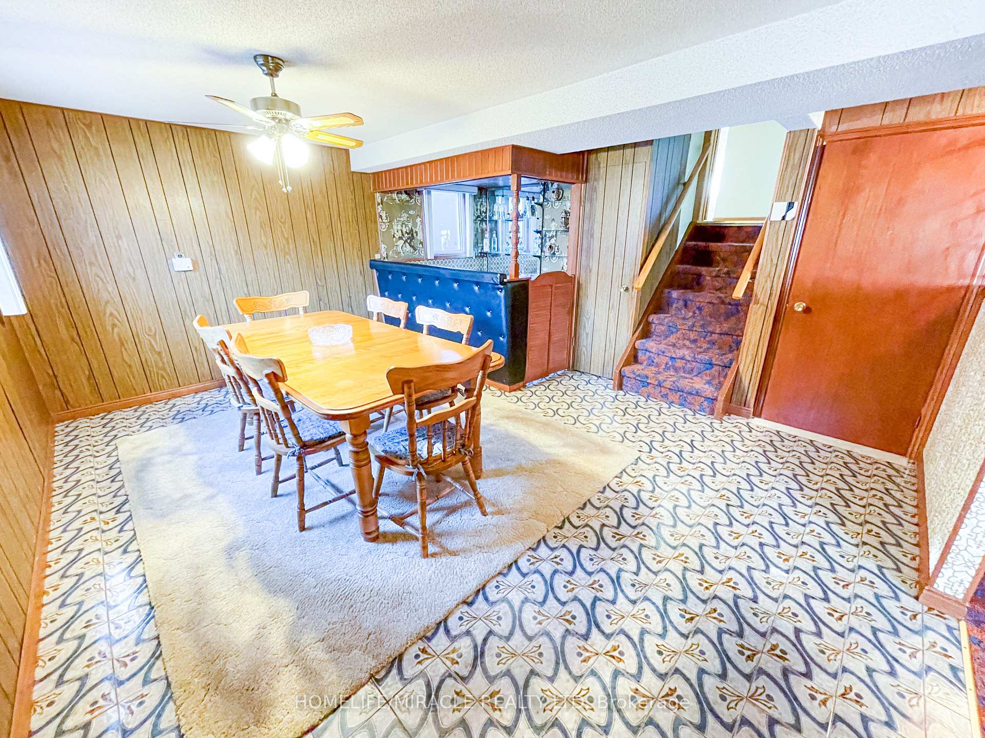 Photo 6 of 20 Drury Crescent, St. Catharines, Carlton/Bunting — HOMEH