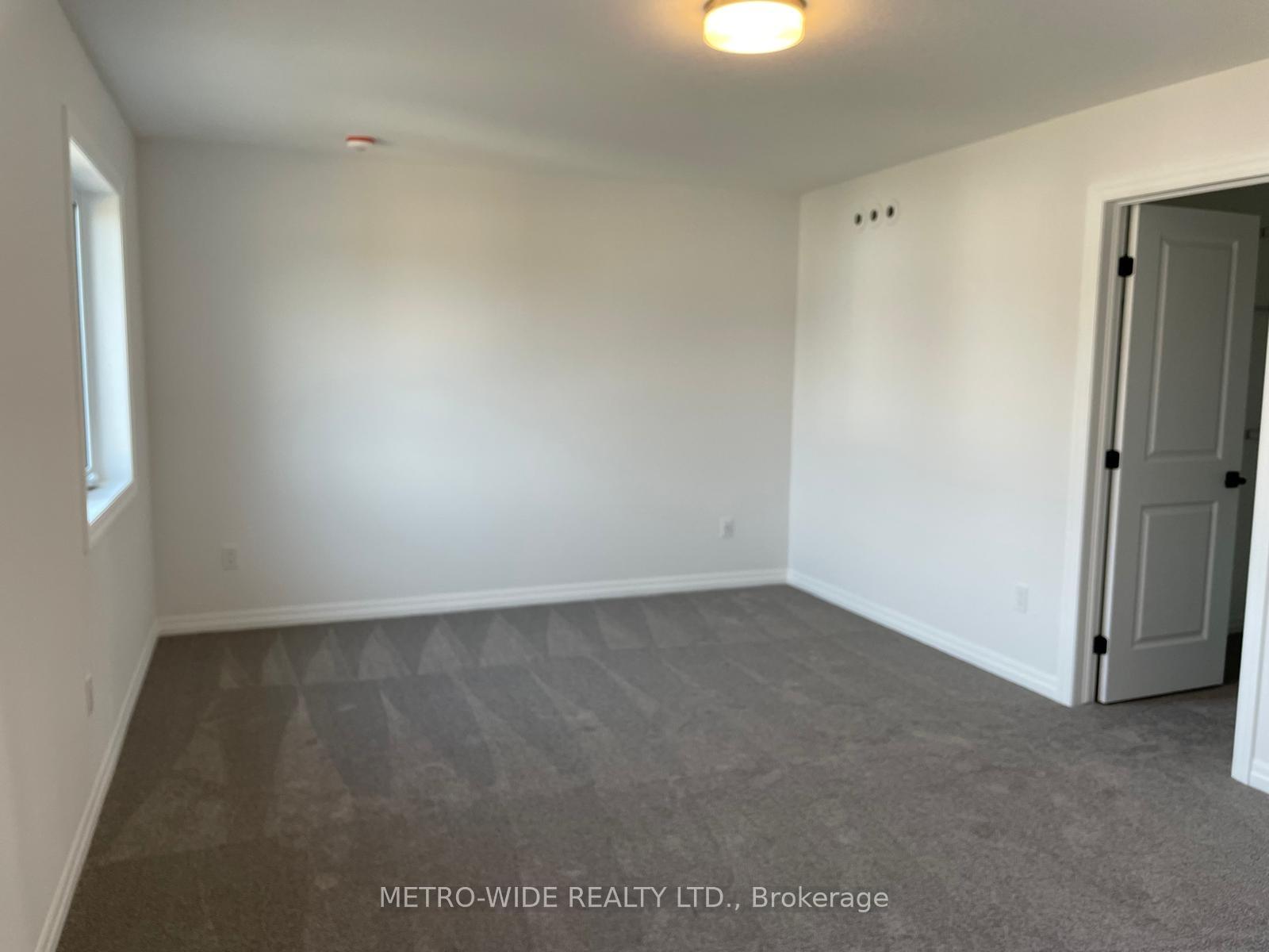 Photo 11 of 11 Silverleaf Path E, St. Thomas — HOMEH