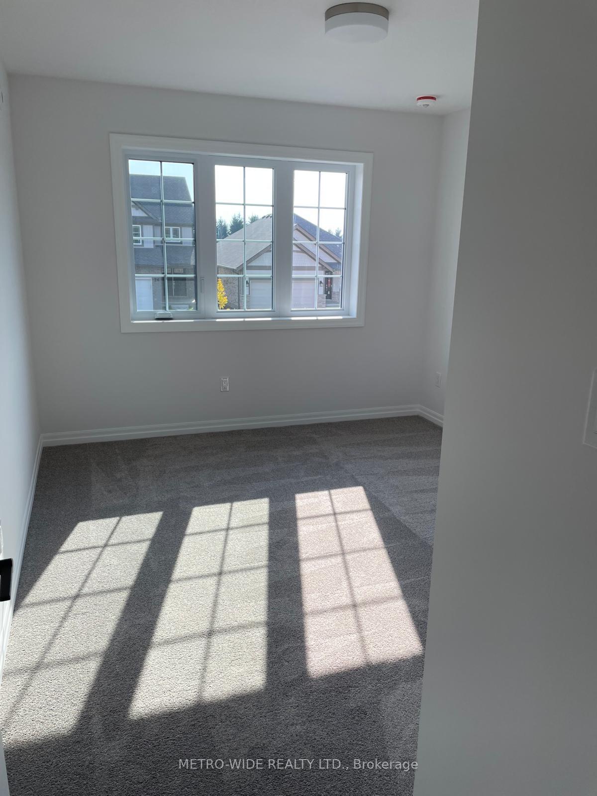 Photo 18 of 11 Silverleaf Path E, St. Thomas — HOMEH