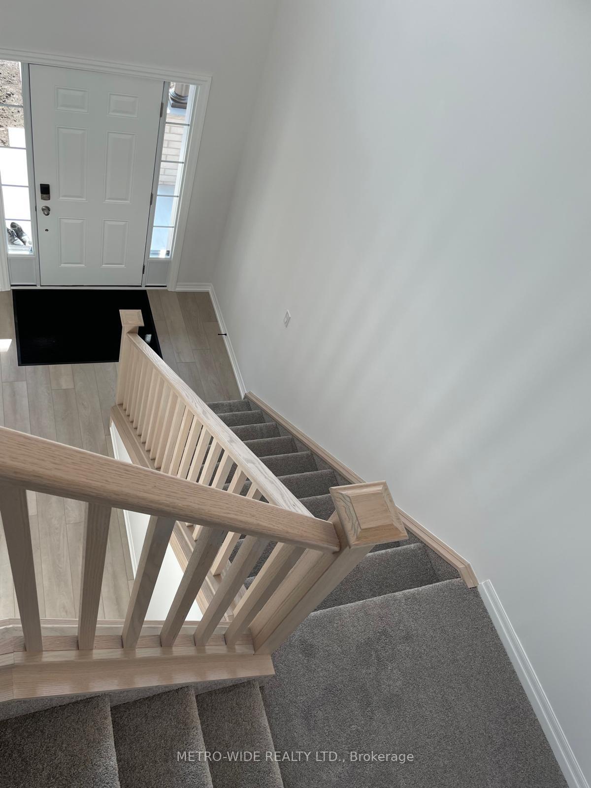Photo 20 of 11 Silverleaf Path E, St. Thomas — HOMEH