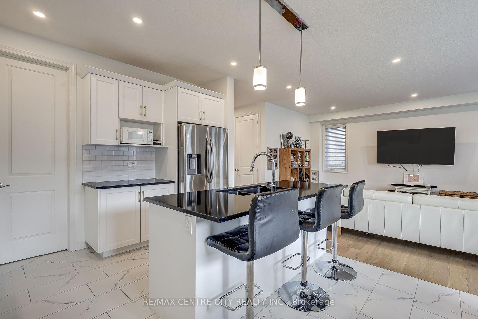Photo 11 of 15 Welch Court, St. Thomas — HOMEH