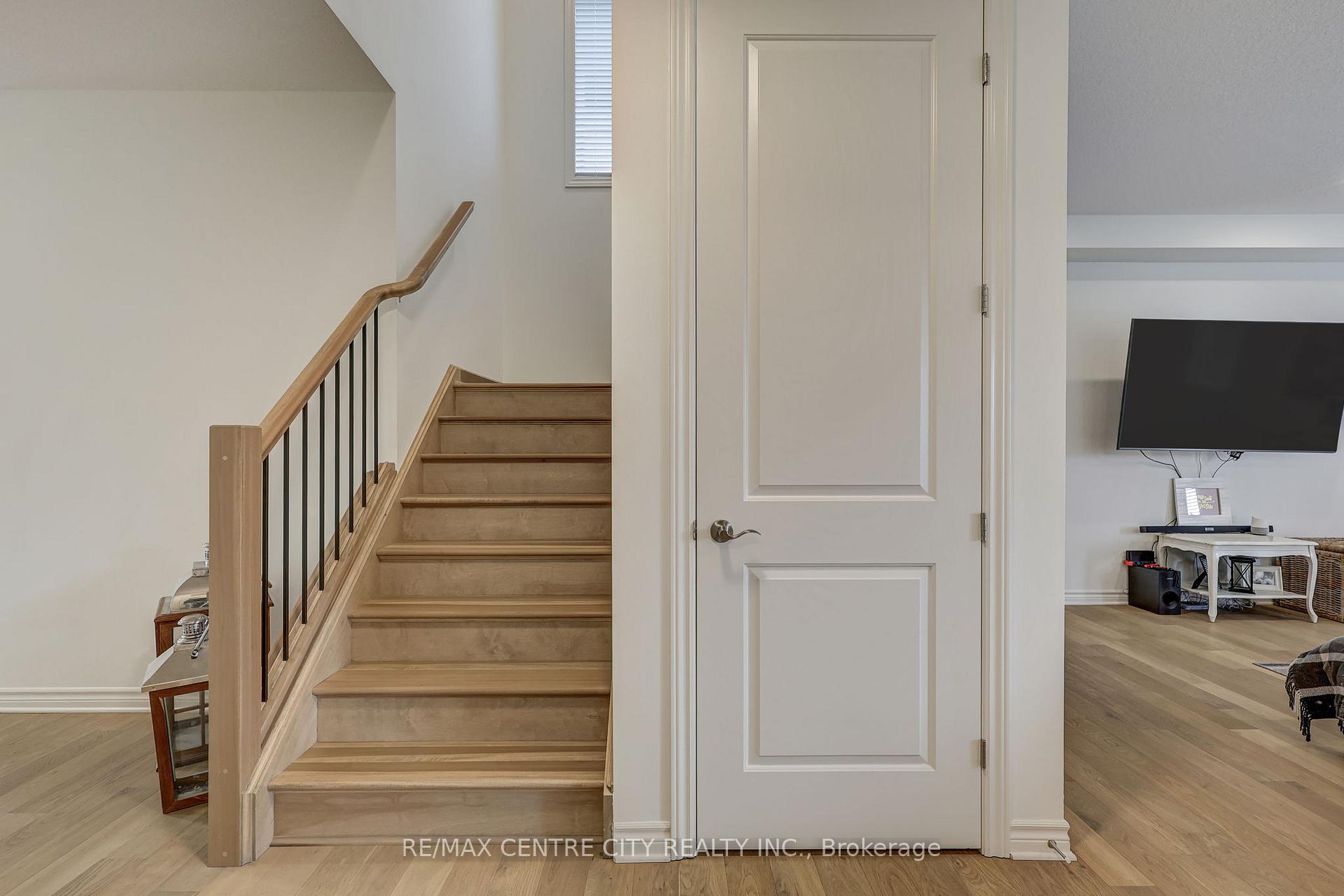 Photo 13 of 15 Welch Court, St. Thomas — HOMEH