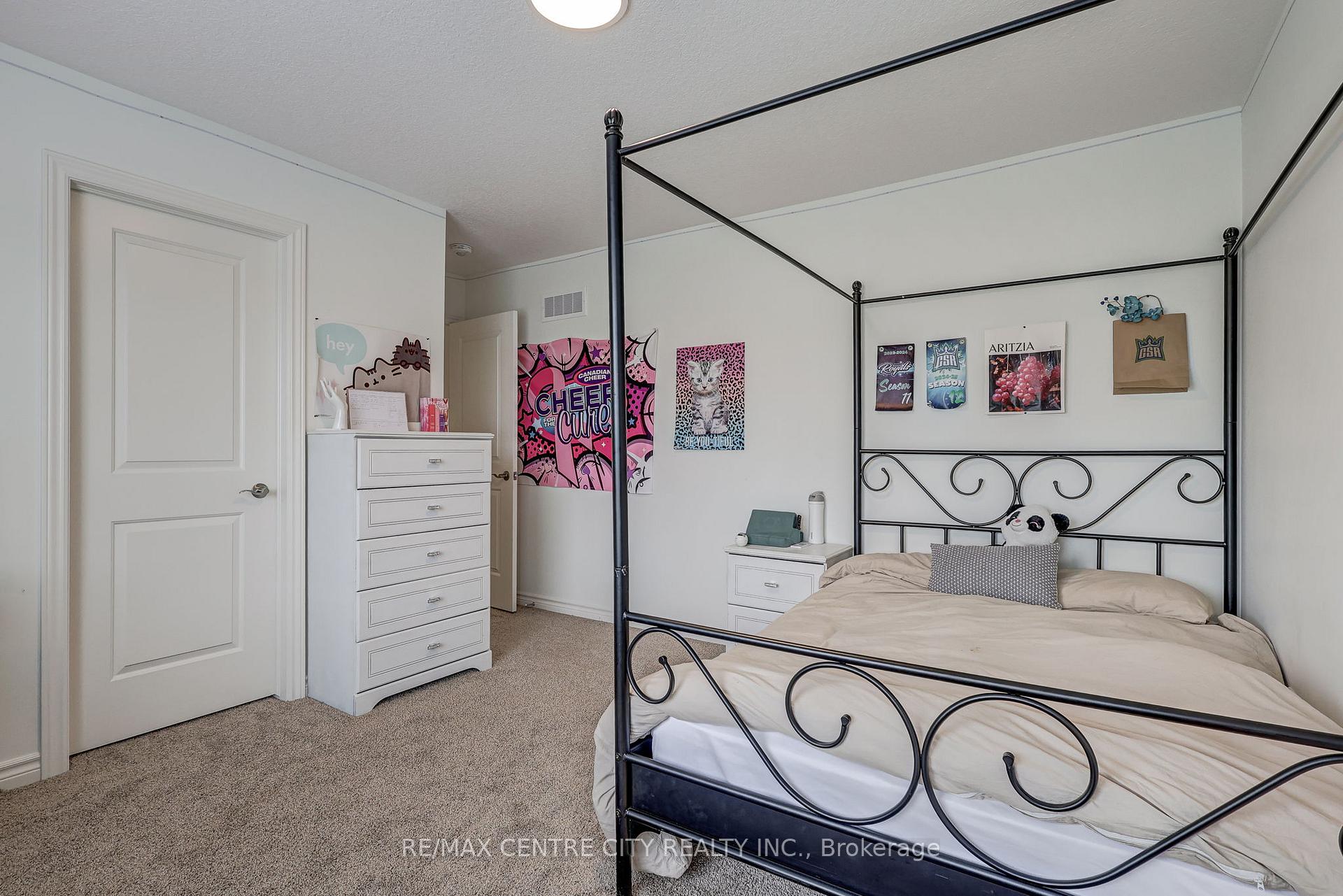Photo 24 of 15 Welch Court, St. Thomas — HOMEH