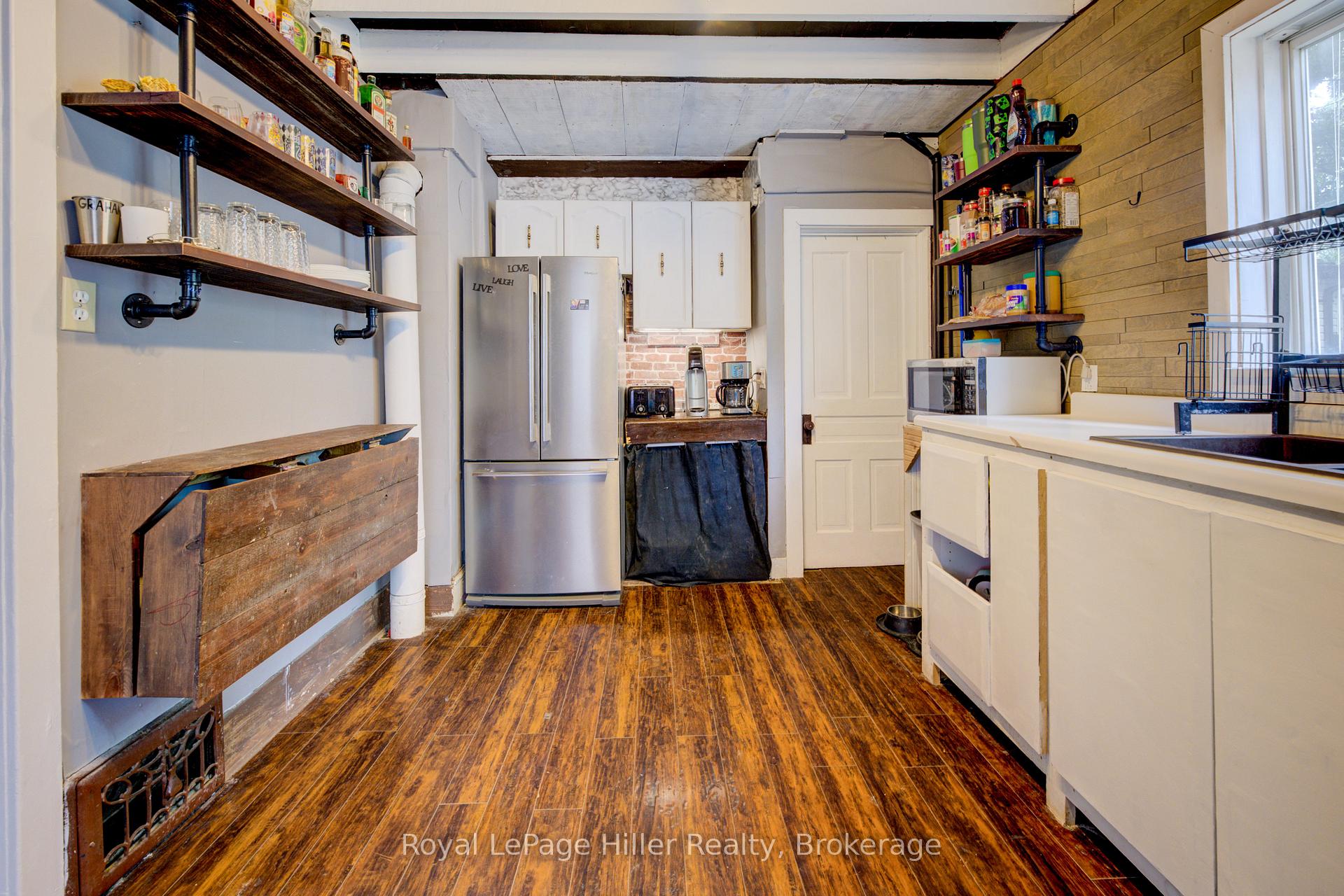 Photo 13 of 104 Trinity Street, Stratford — HOMEH