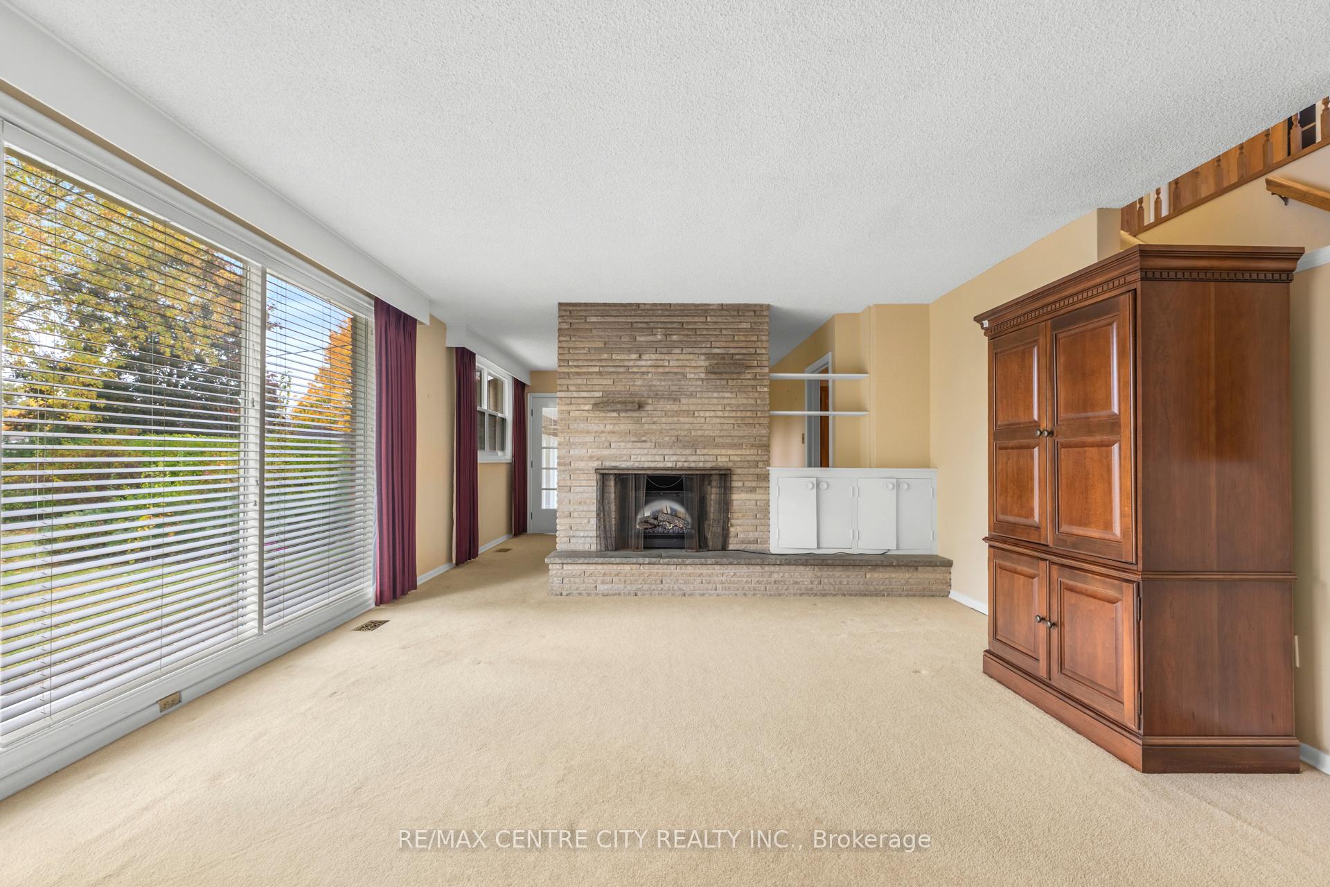 Photo 6 of 3 Gliddon Avenue, St. Thomas — HOMEH