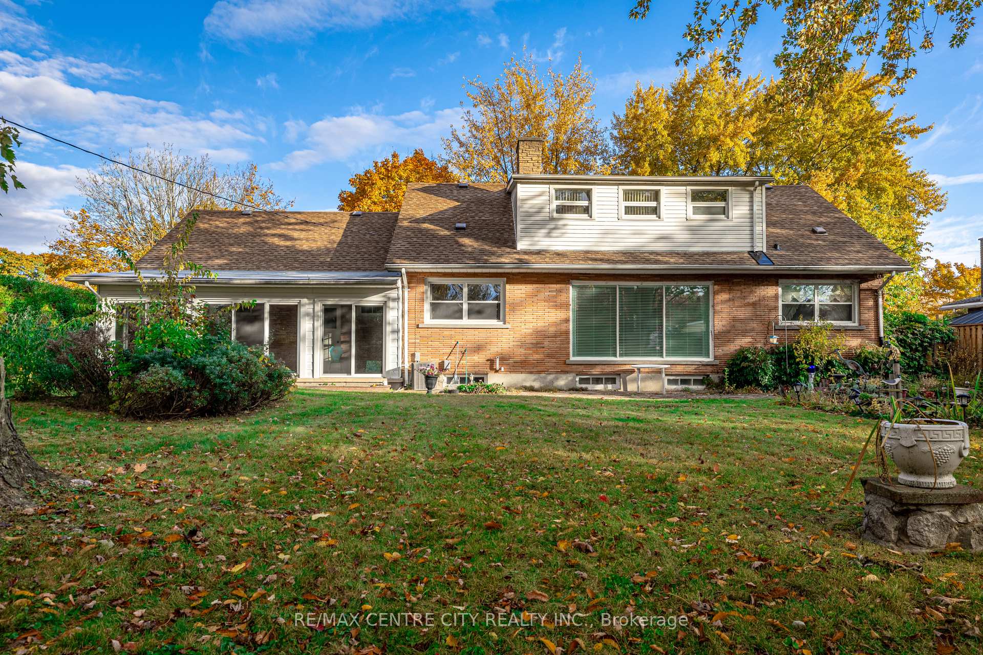 Photo 23 of 3 Gliddon Avenue, St. Thomas — HOMEH