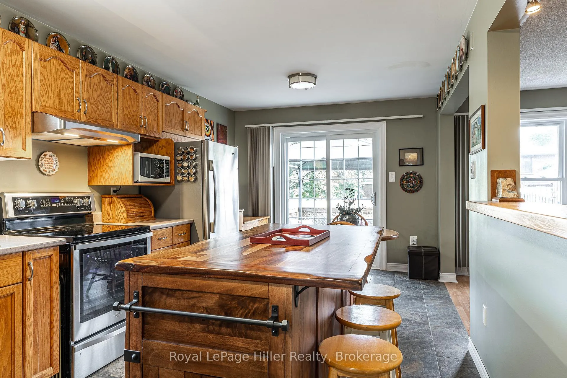 Photo 10 of 74 Burnham Court, Stratford — HOMEH