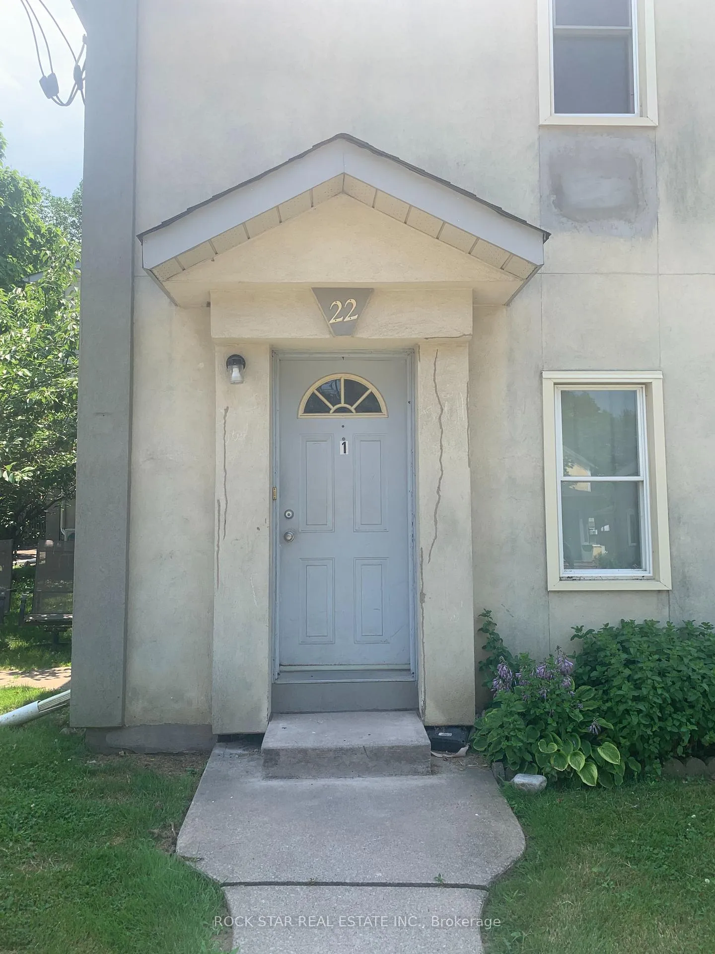 Photo 2 of Unit 1, 22 Dacotah Street, St. Catharines, Downtown — HOMEH