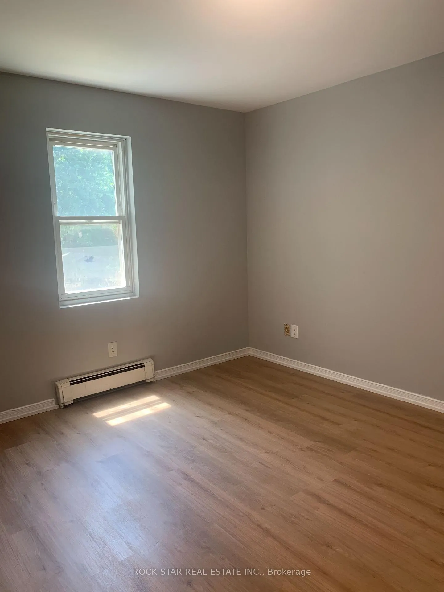 Photo 17 of Unit 1, 22 Dacotah Street, St. Catharines, Downtown — HOMEH
