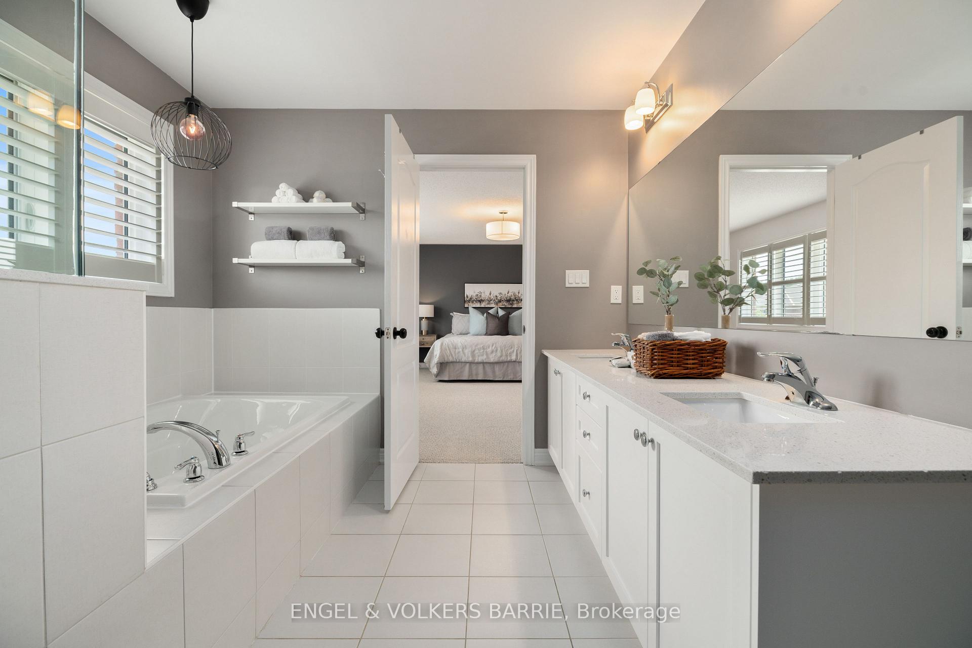 Photo 25 of 61 Oliver's Mill Road, Springwater, Centre Vespra — HOMEH