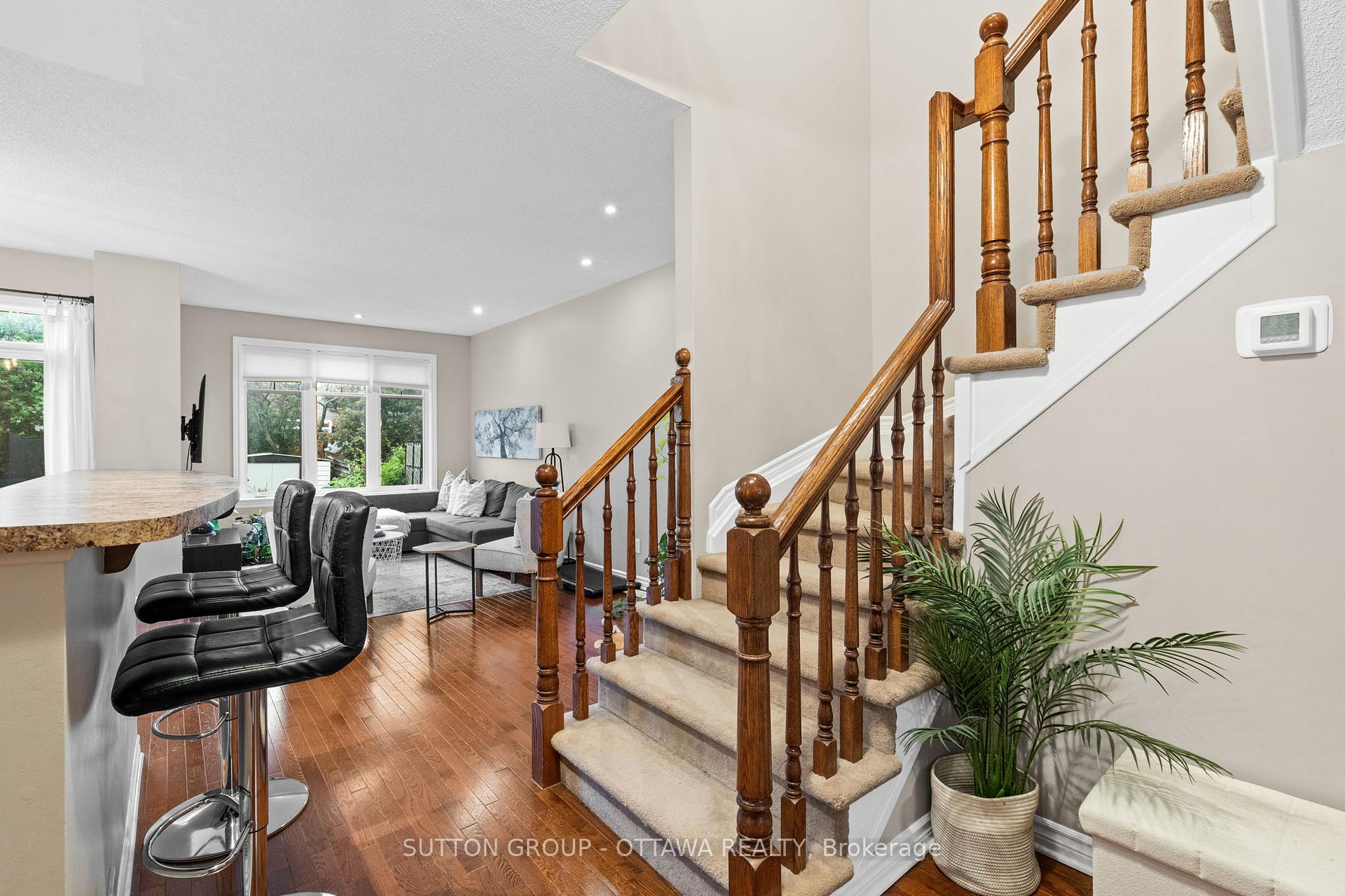 Photo 19 of 324 Horseshoe Crescent, Ottawa, Stittsville (North) — HOMEH