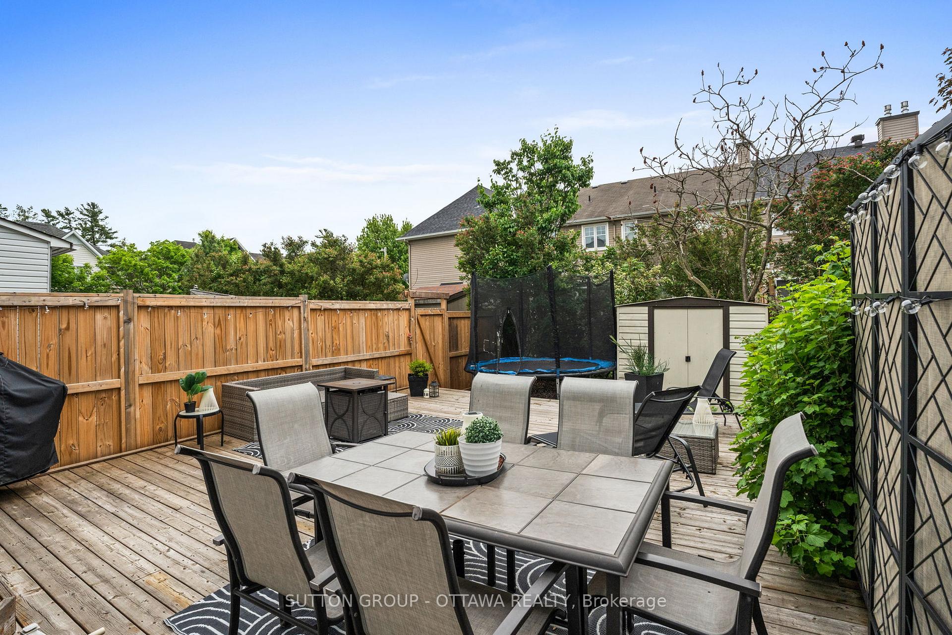 Photo 36 of 324 Horseshoe Crescent, Ottawa, Stittsville (North) — HOMEH