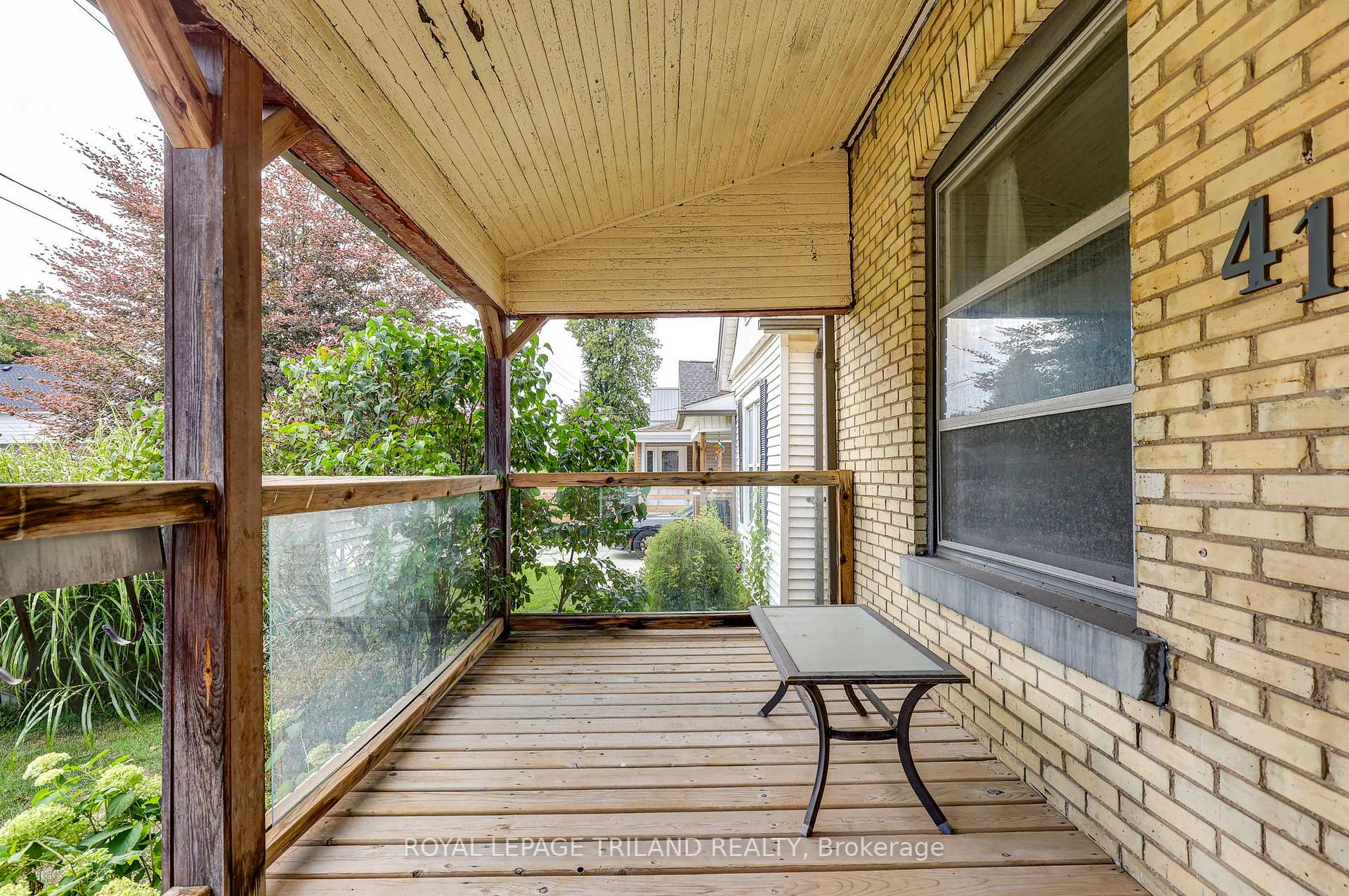 Photo 7 of 41 Chester Street, St. Thomas — HOMEH