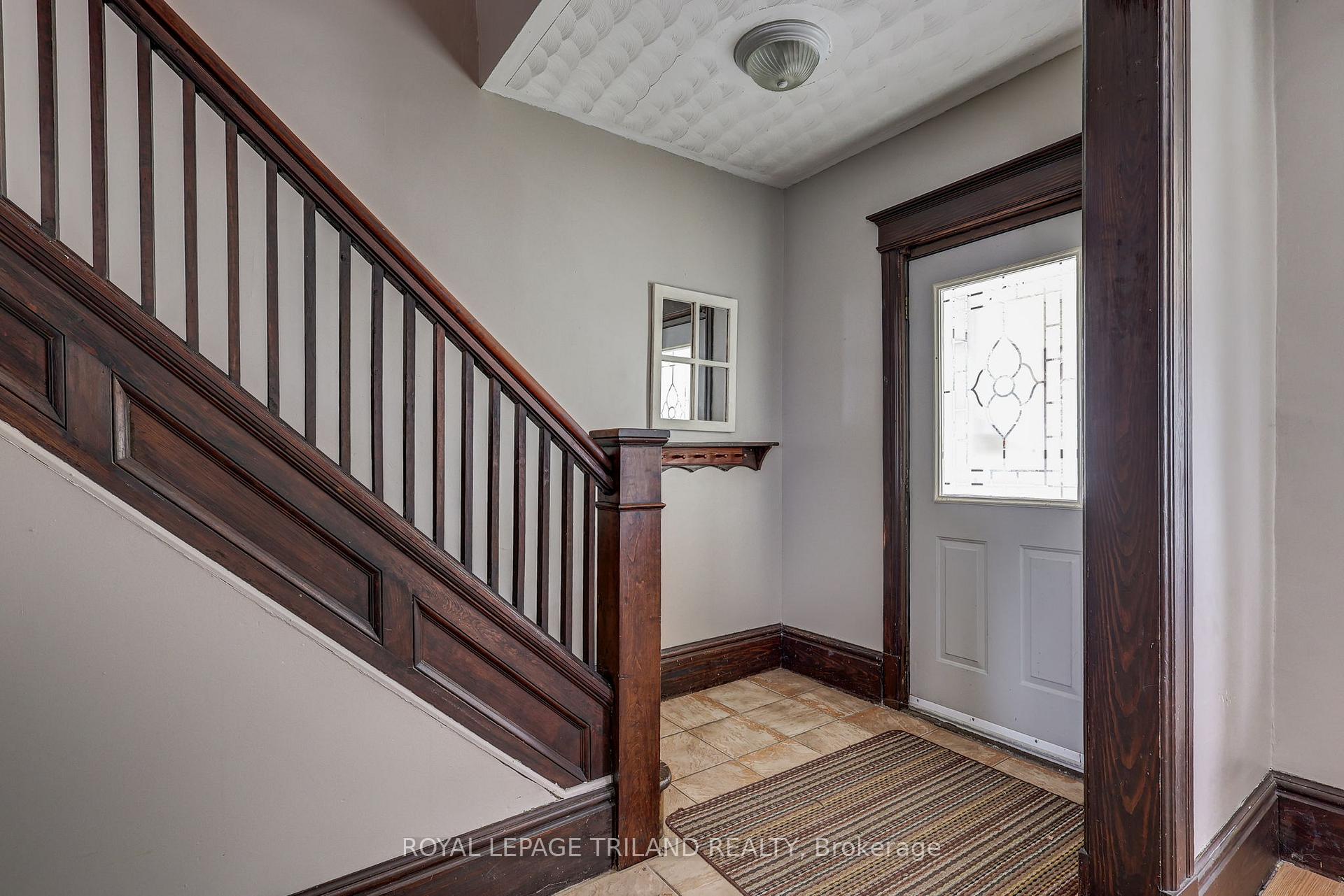 Photo 8 of 41 Chester Street, St. Thomas — HOMEH