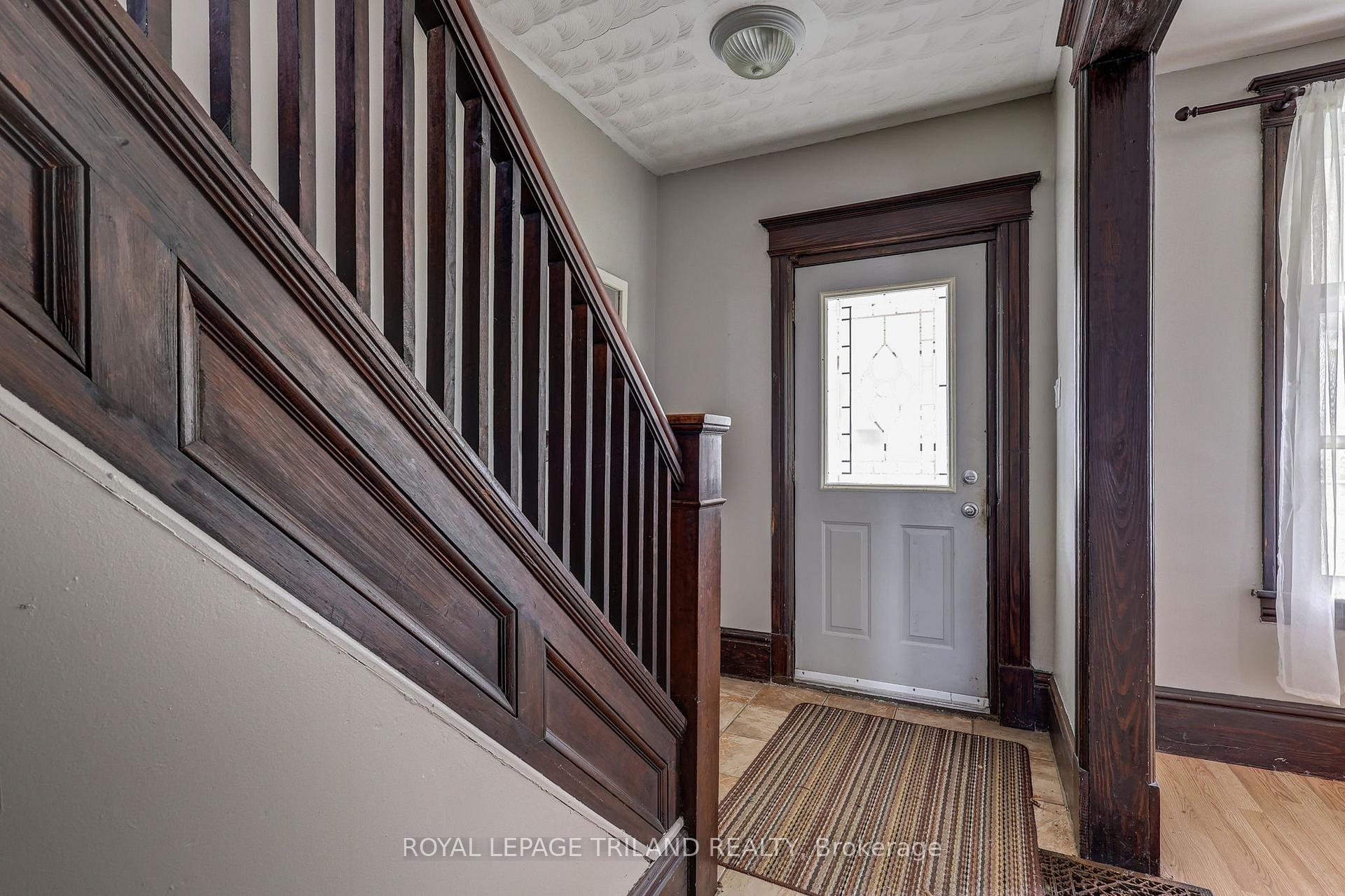 Photo 9 of 41 Chester Street, St. Thomas — HOMEH