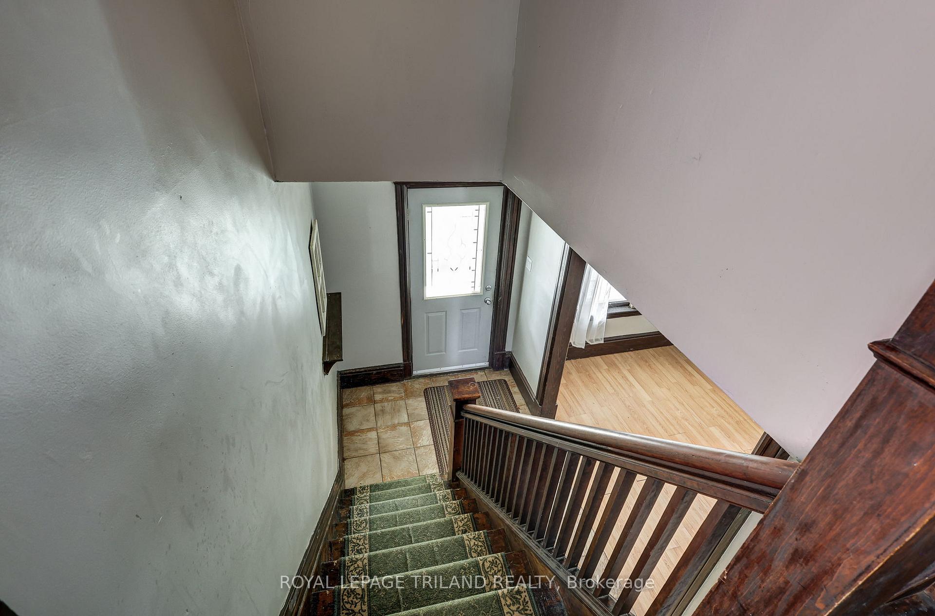 Photo 12 of 41 Chester Street, St. Thomas — HOMEH