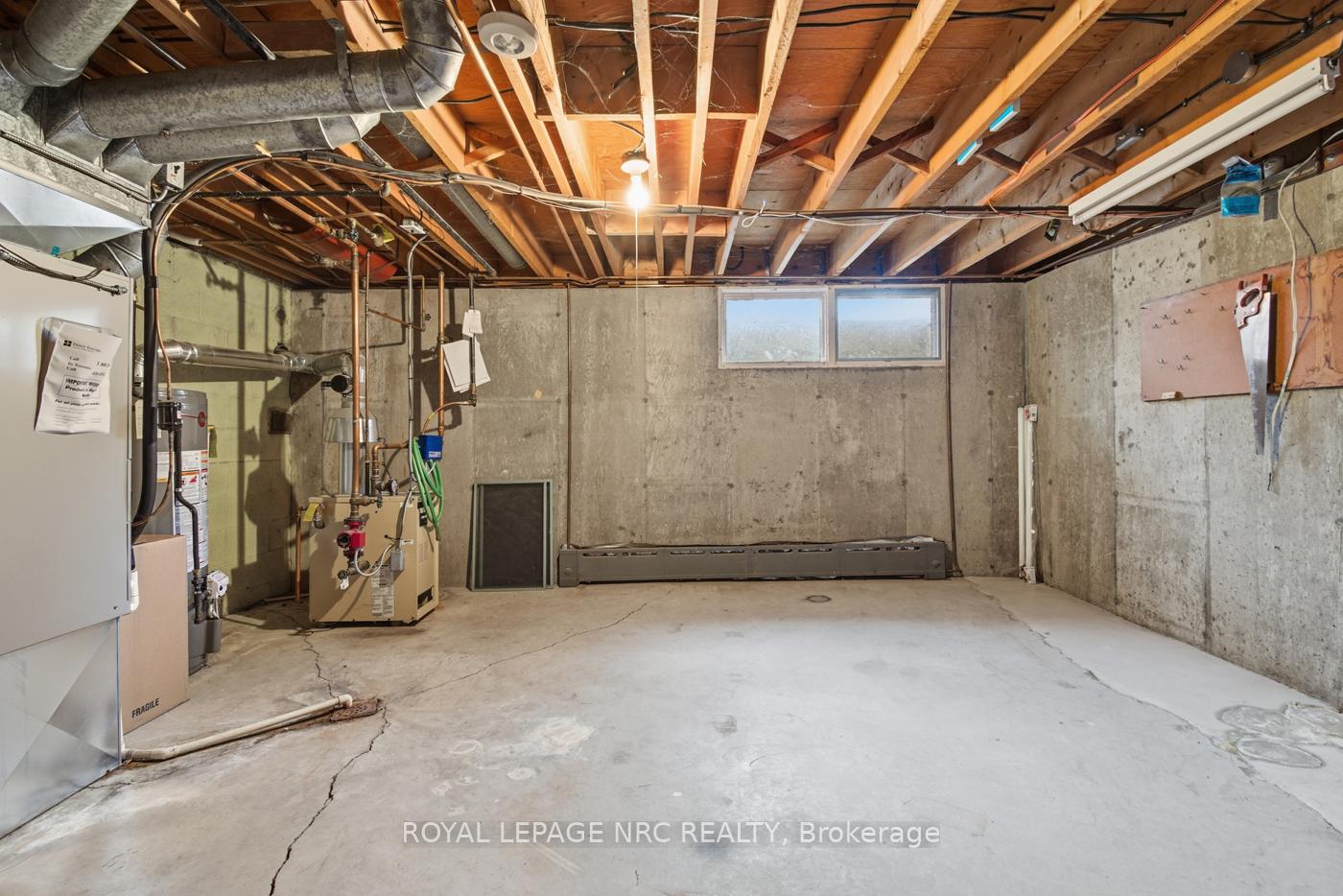 Photo 13 of 202 Woodside Drive, St. Catharines, Glendale/Glenridge — HOMEH