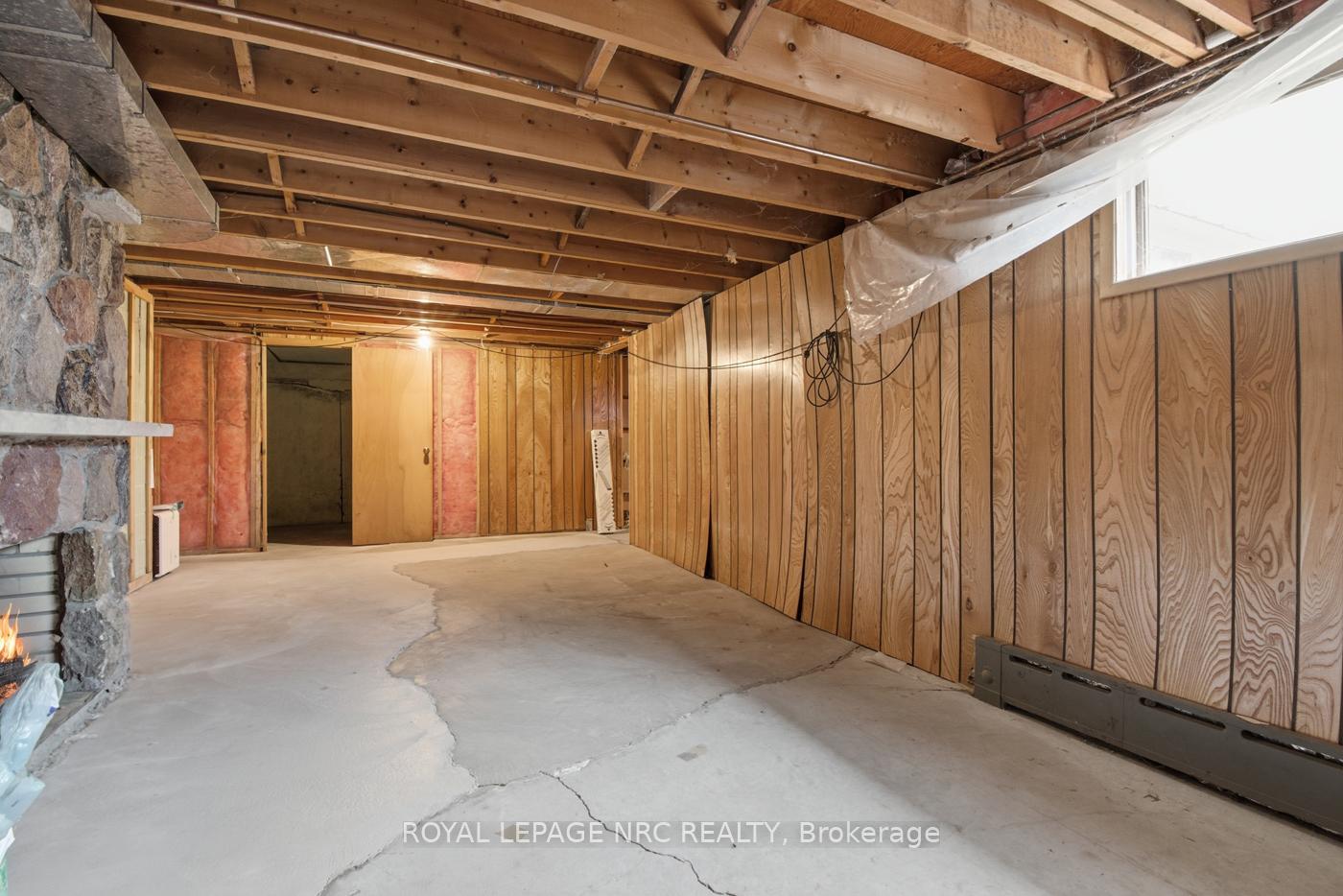 Photo 18 of 202 Woodside Drive, St. Catharines, Glendale/Glenridge — HOMEH