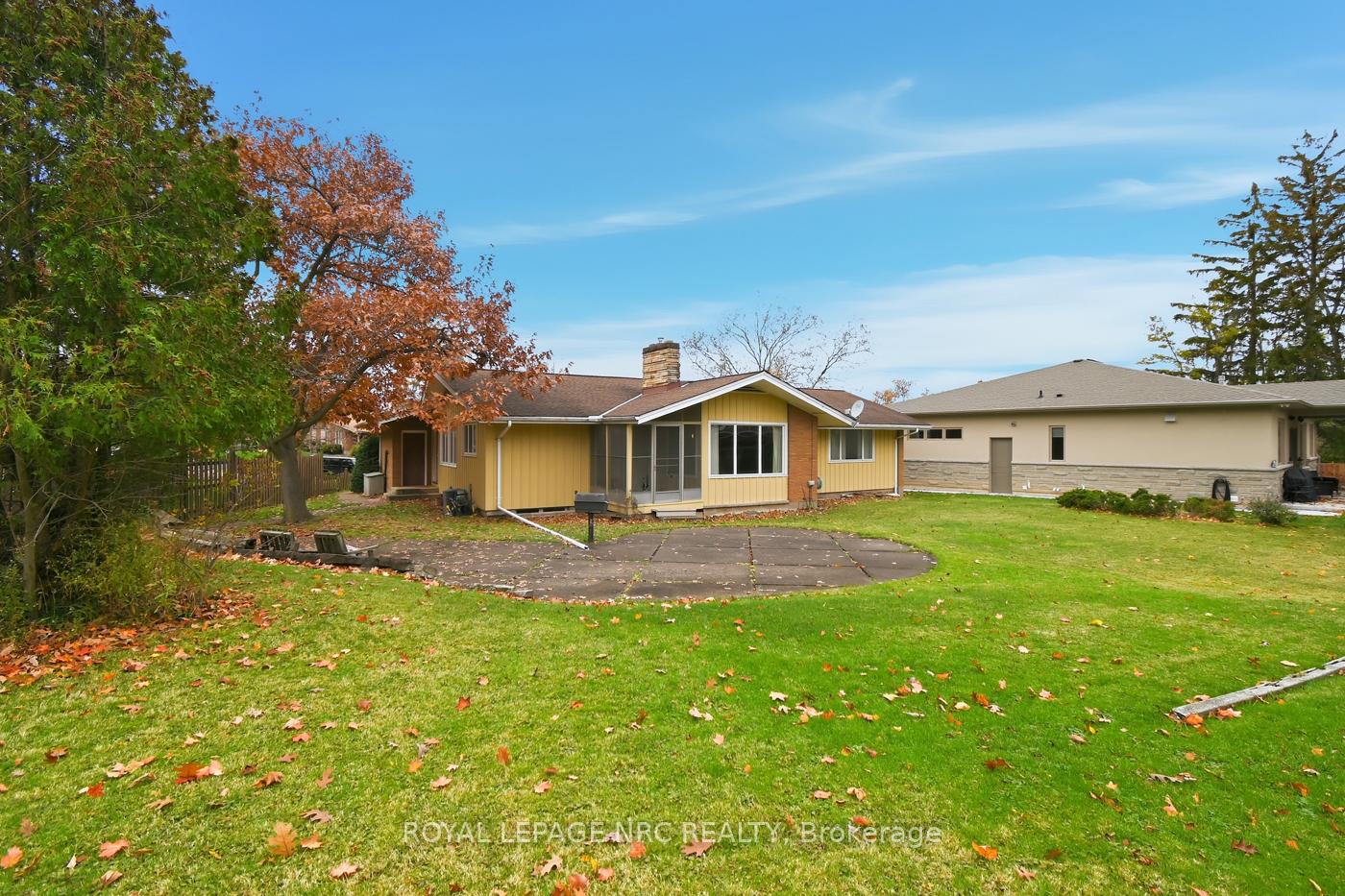 Photo 25 of 202 Woodside Drive, St. Catharines, Glendale/Glenridge — HOMEH