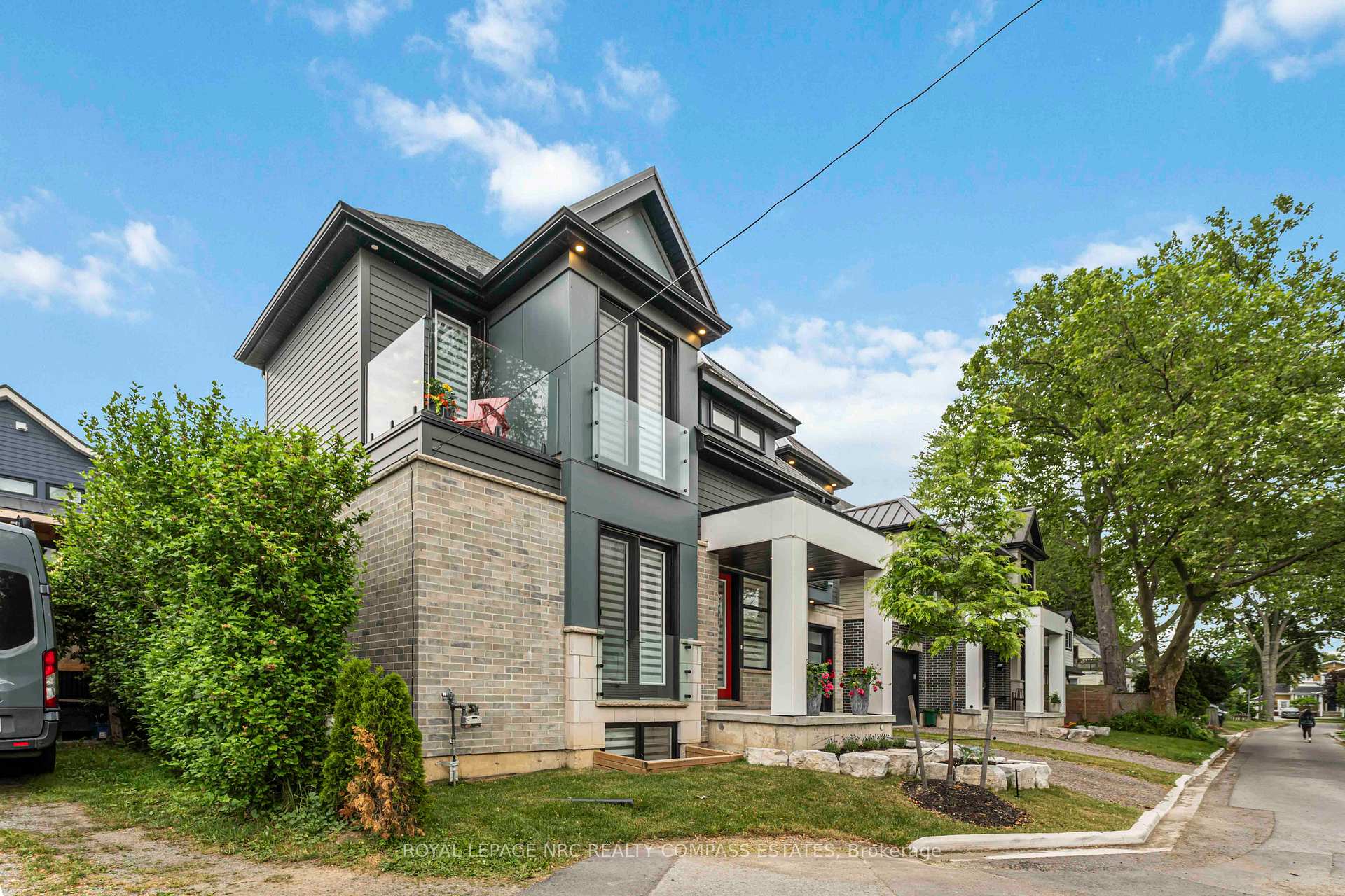 Photo 3 of 10 Paxton Avenue, St. Catharines, Port Dalhousie — HOMEH