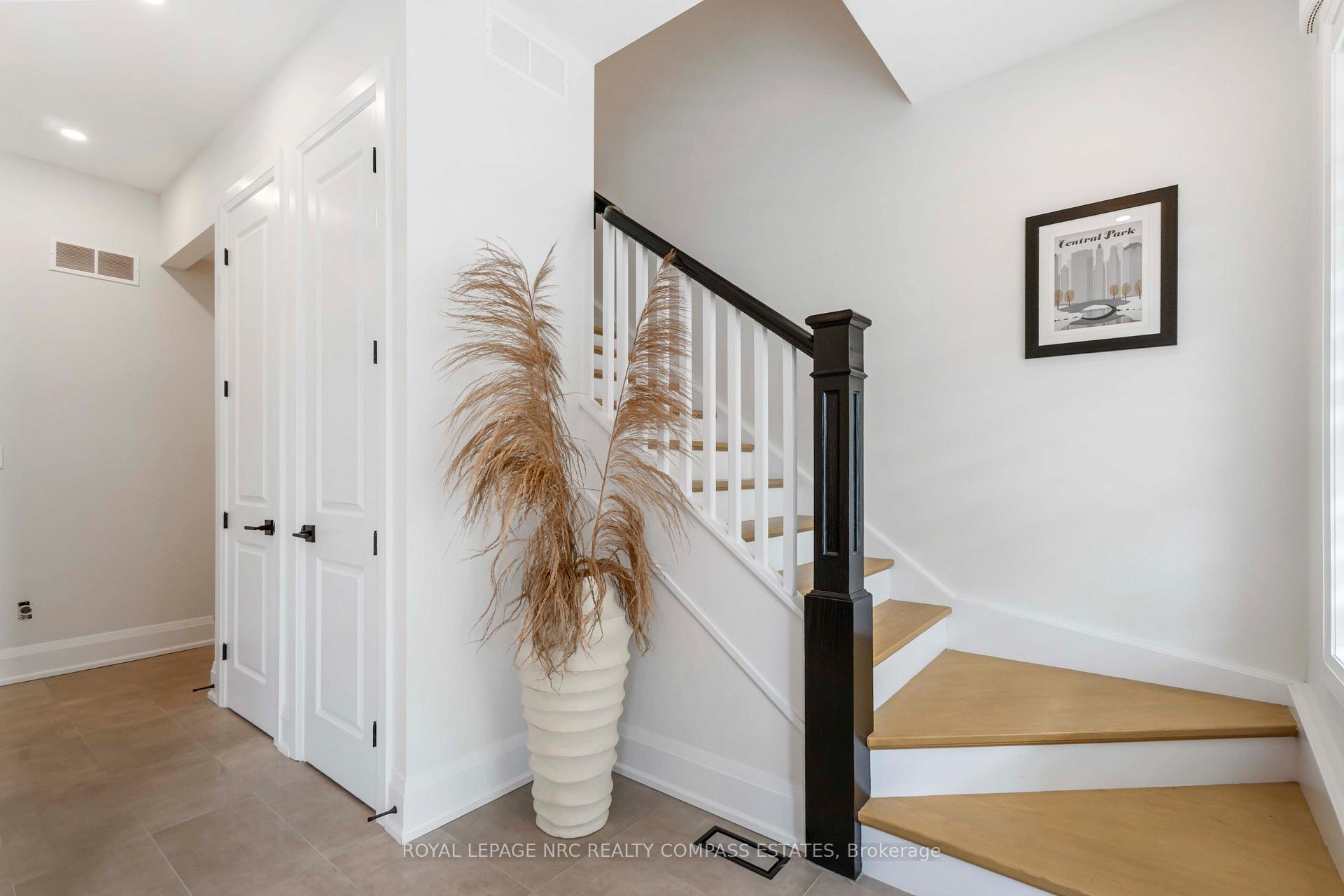 Photo 6 of 10 Paxton Avenue, St. Catharines, Port Dalhousie — HOMEH