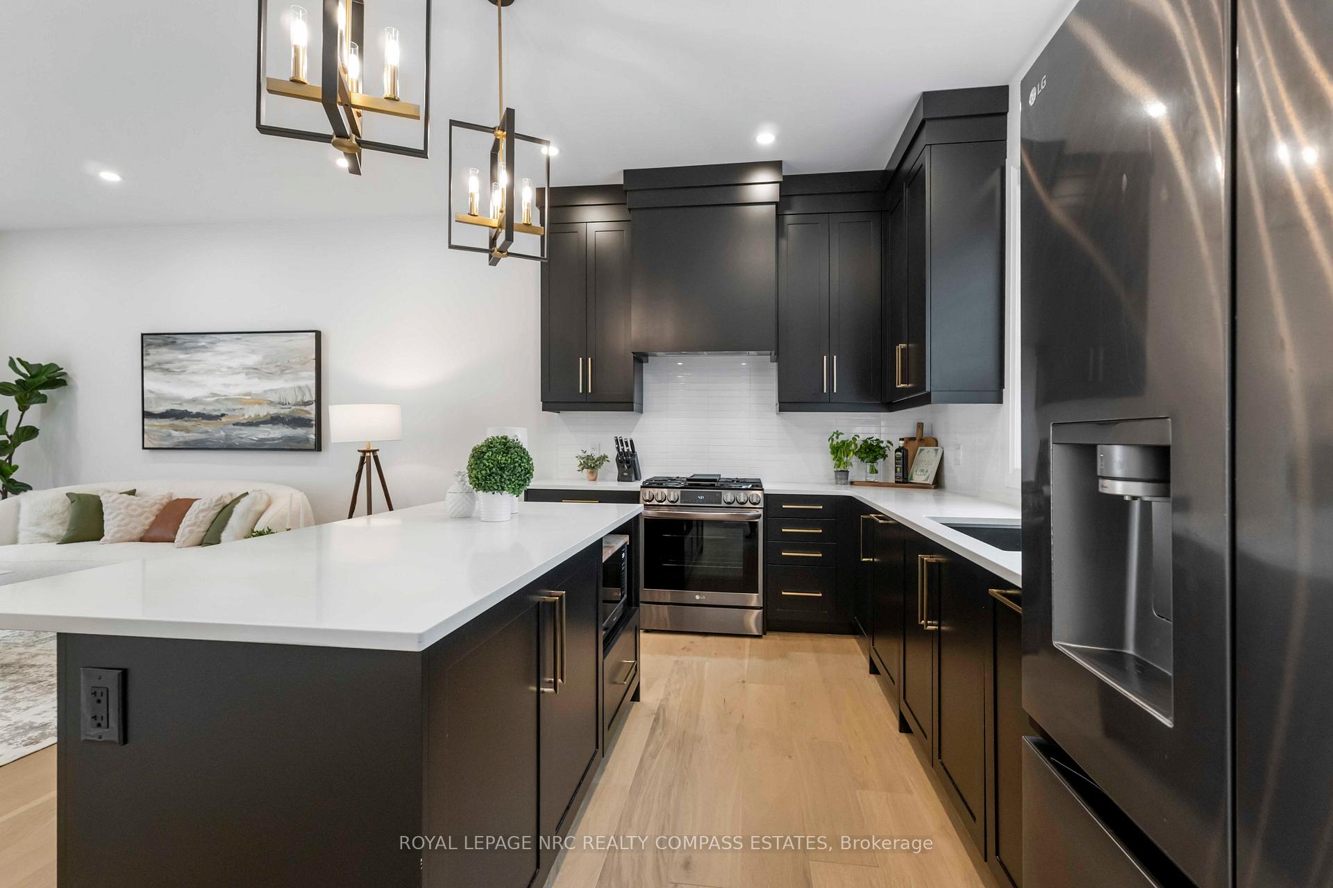 Photo 13 of 10 Paxton Avenue, St. Catharines, Port Dalhousie — HOMEH