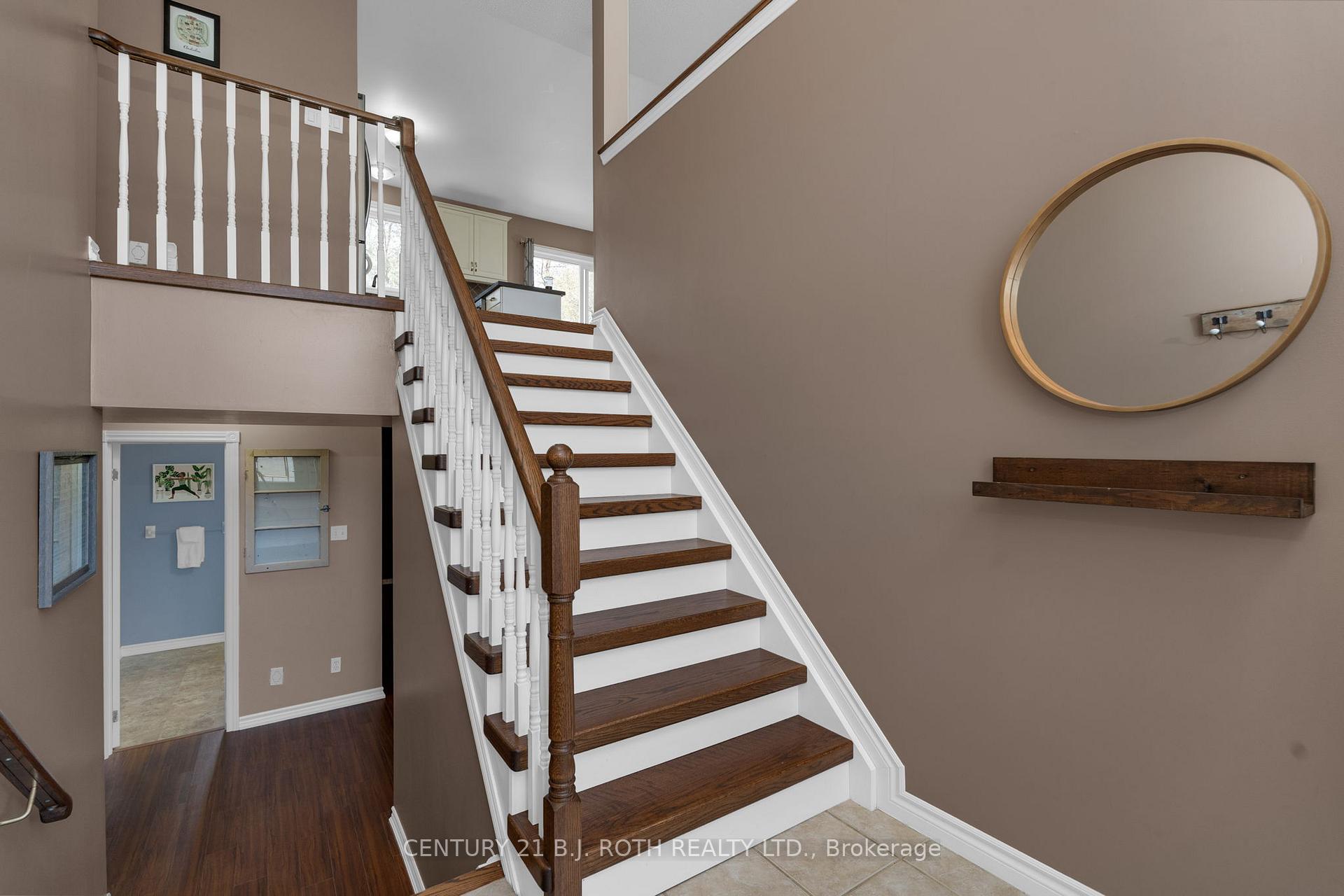 Photo 3 of 68 Davenport Drive, Springwater, Hillsdale — HOMEH