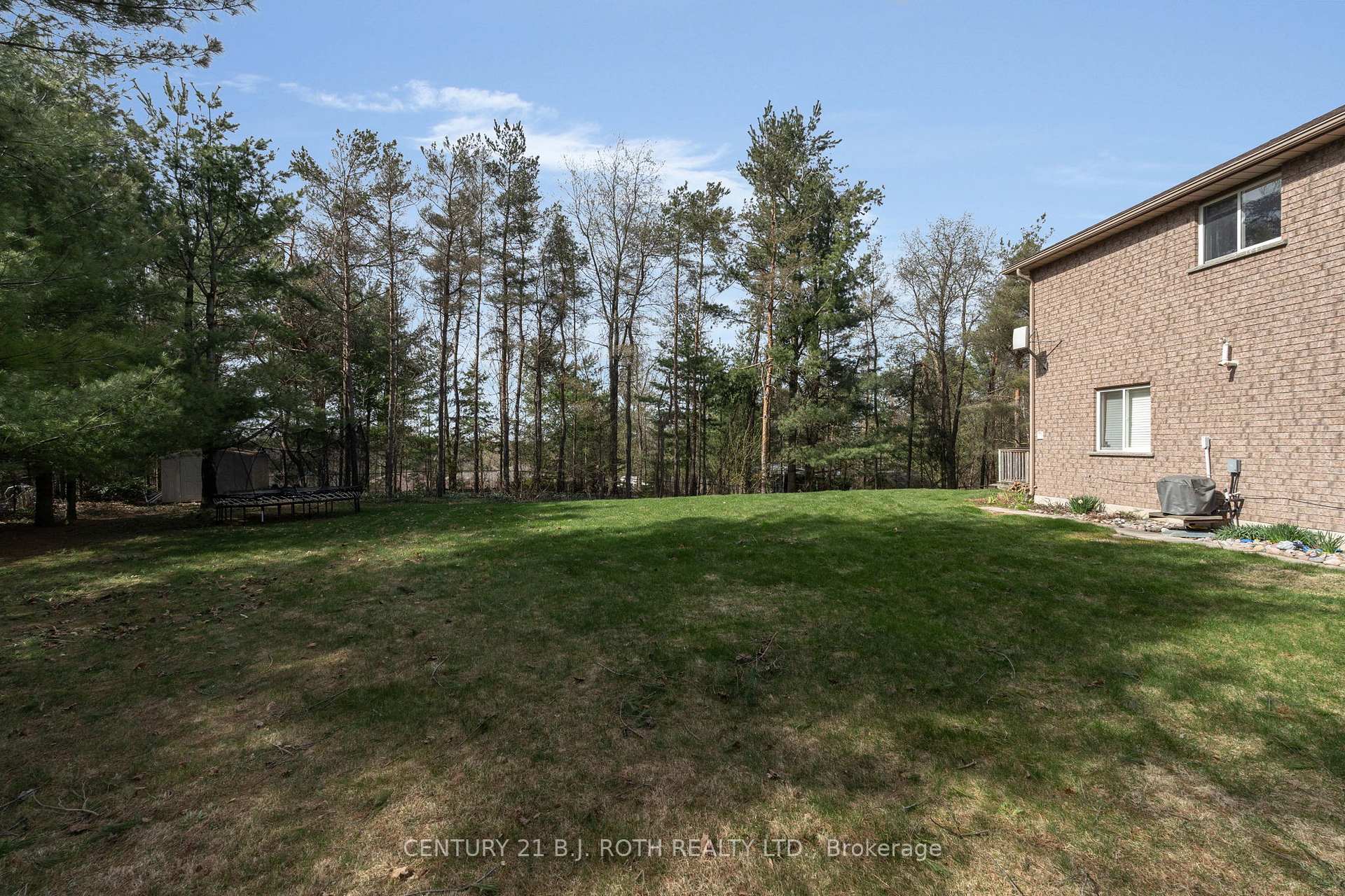 Photo 32 of 68 Davenport Drive, Springwater, Hillsdale — HOMEH