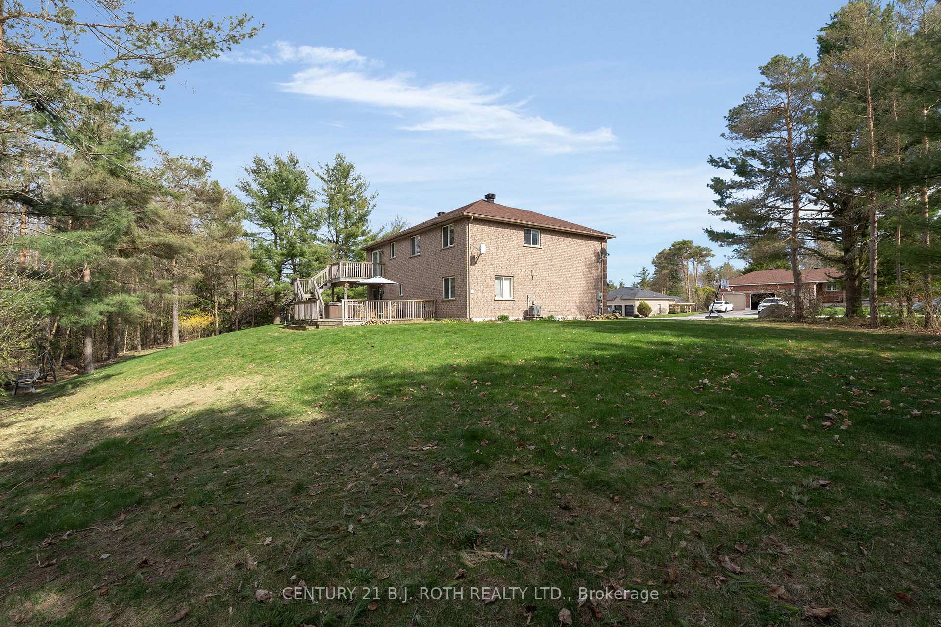 Photo 35 of 68 Davenport Drive, Springwater, Hillsdale — HOMEH
