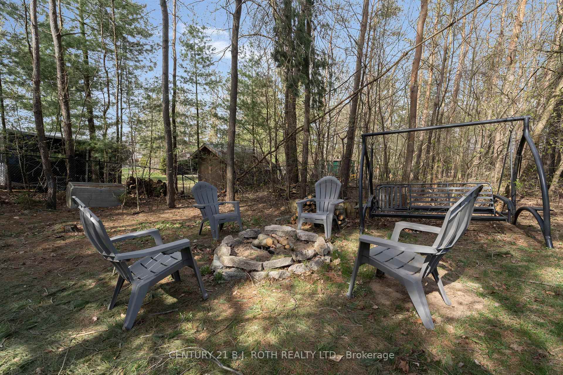 Photo 37 of 68 Davenport Drive, Springwater, Hillsdale — HOMEH