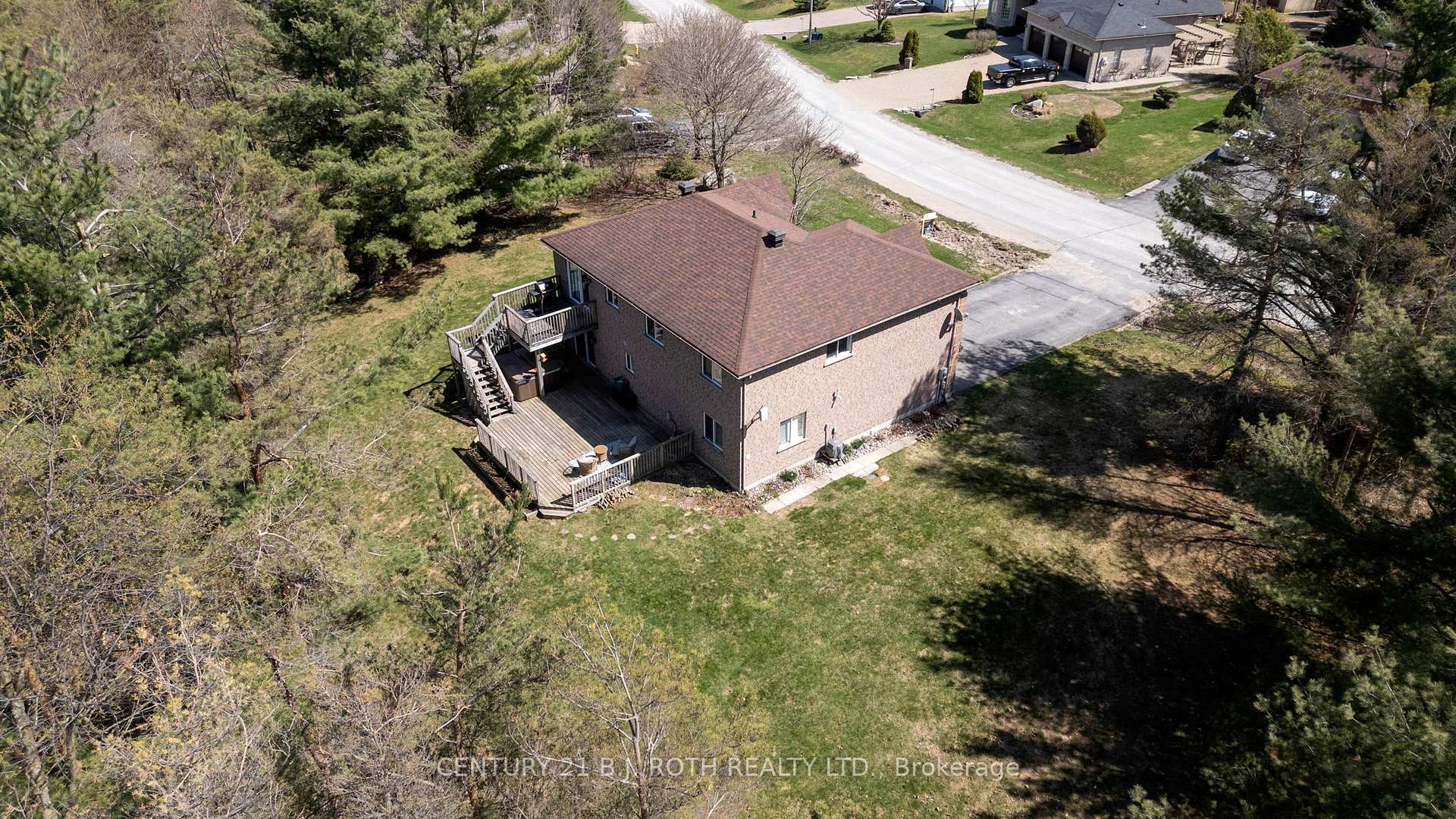 Photo 40 of 68 Davenport Drive, Springwater, Hillsdale — HOMEH