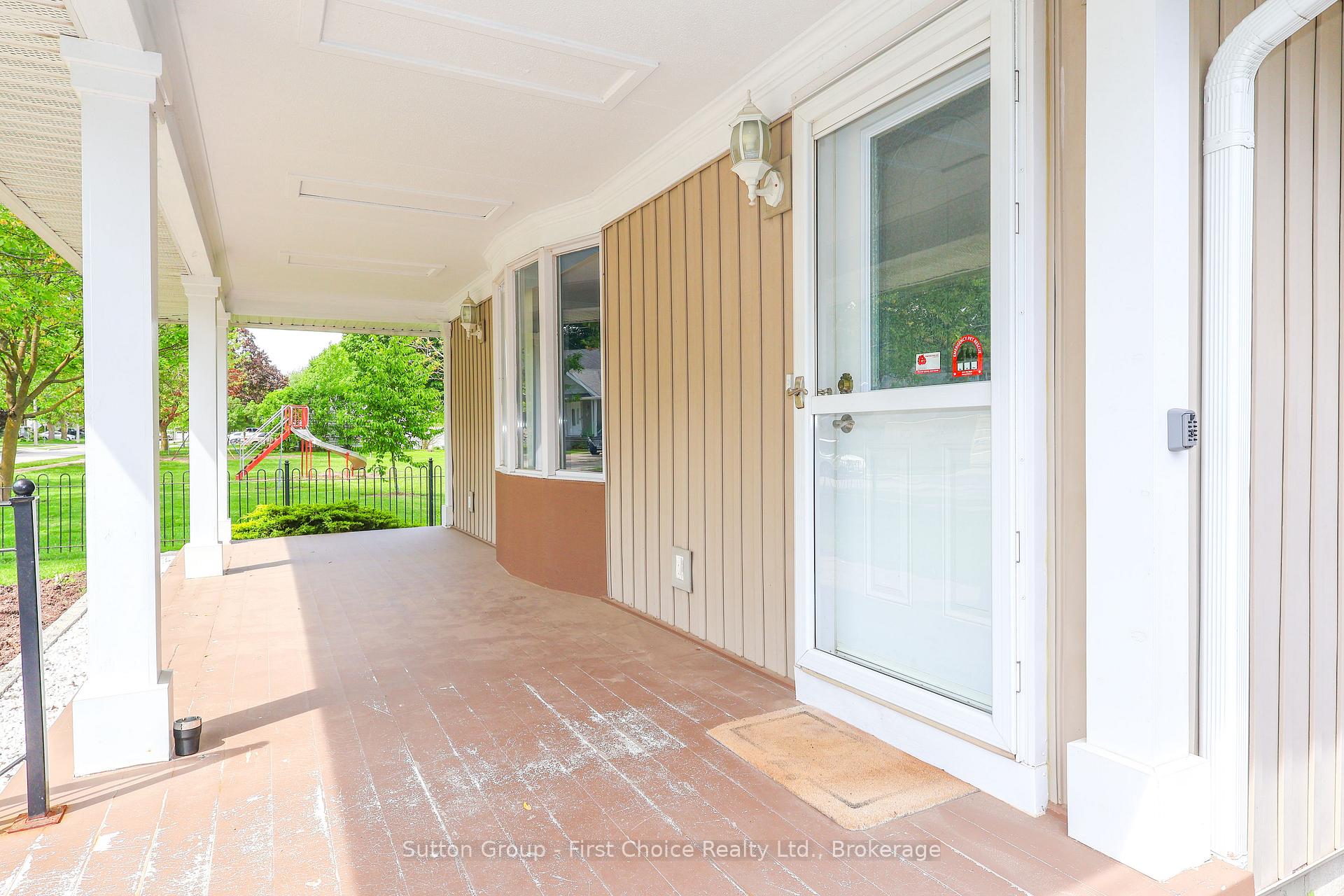 Photo 5 of 39 Portia Boulevard, Stratford — HOMEH