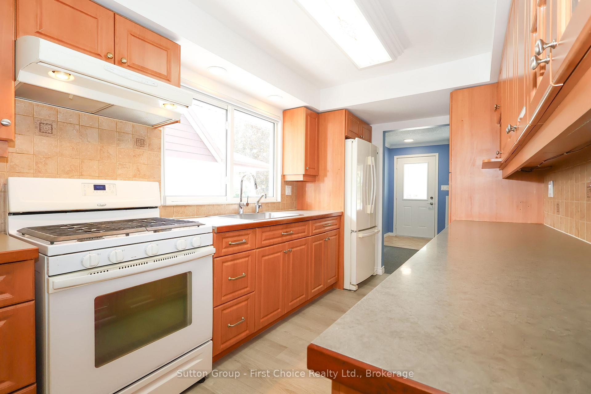 Photo 17 of 39 Portia Boulevard, Stratford — HOMEH