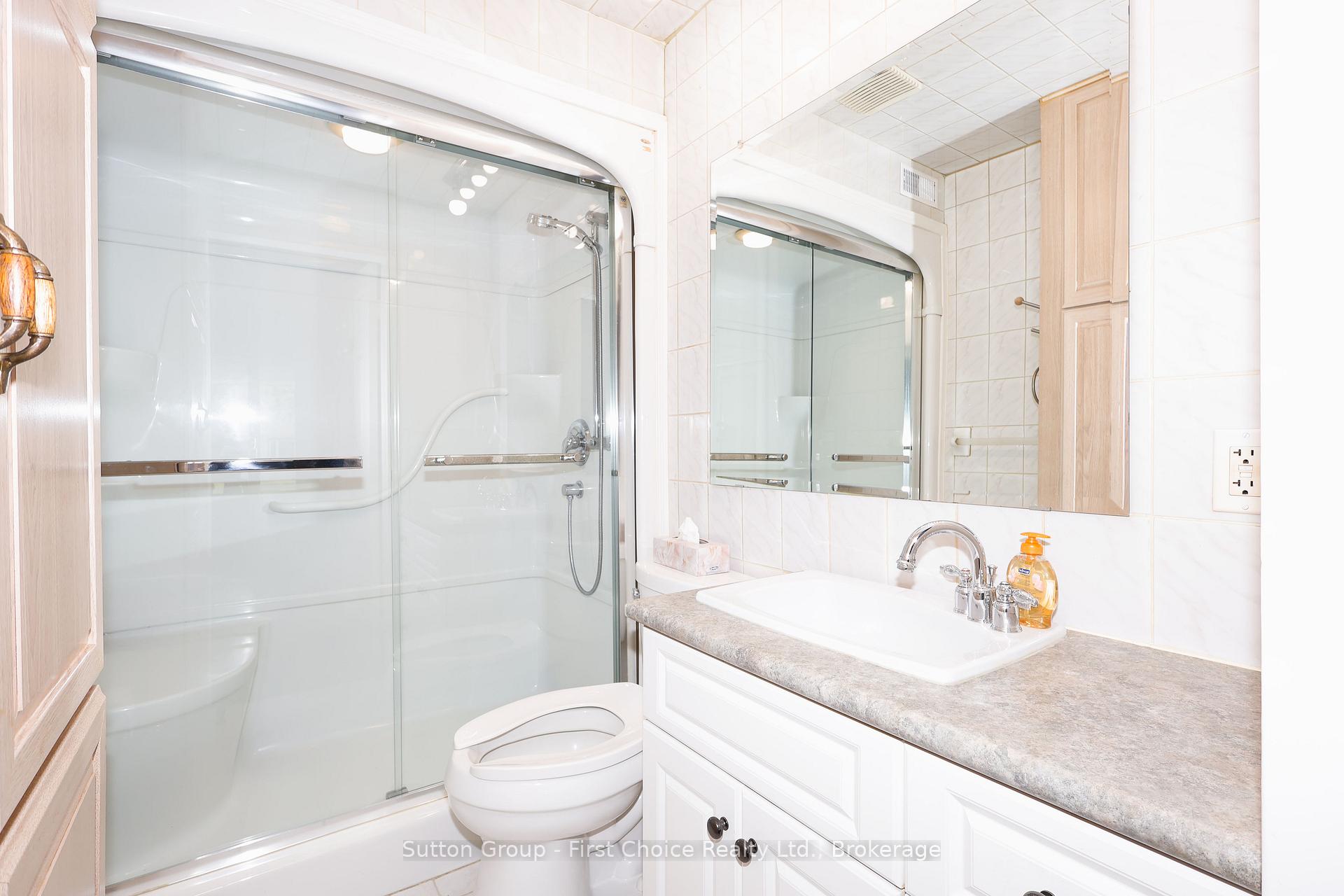 Photo 20 of 39 Portia Boulevard, Stratford — HOMEH