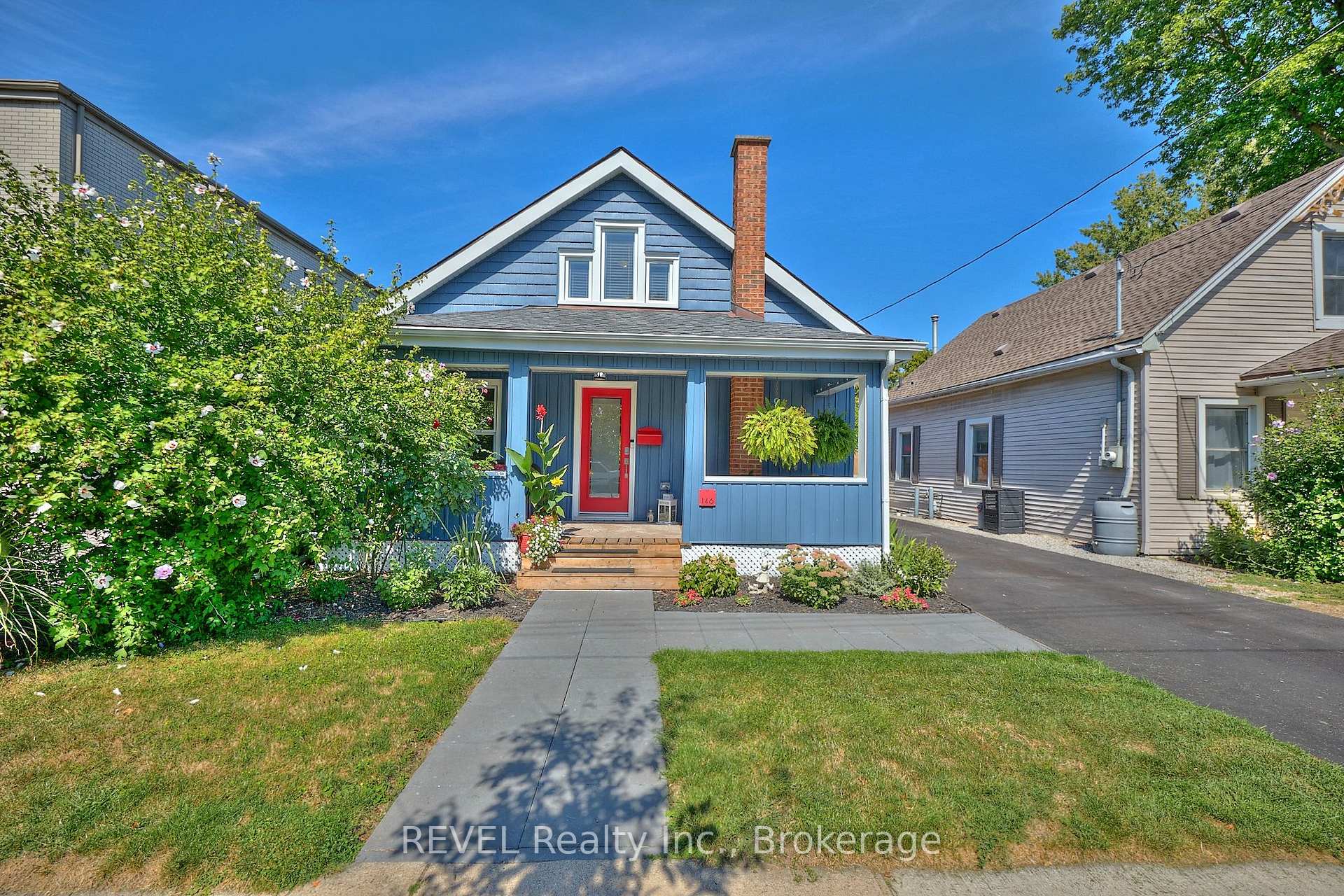 Photo 2 of 146 Main Street, St. Catharines, Port Dalhousie — HOMEH