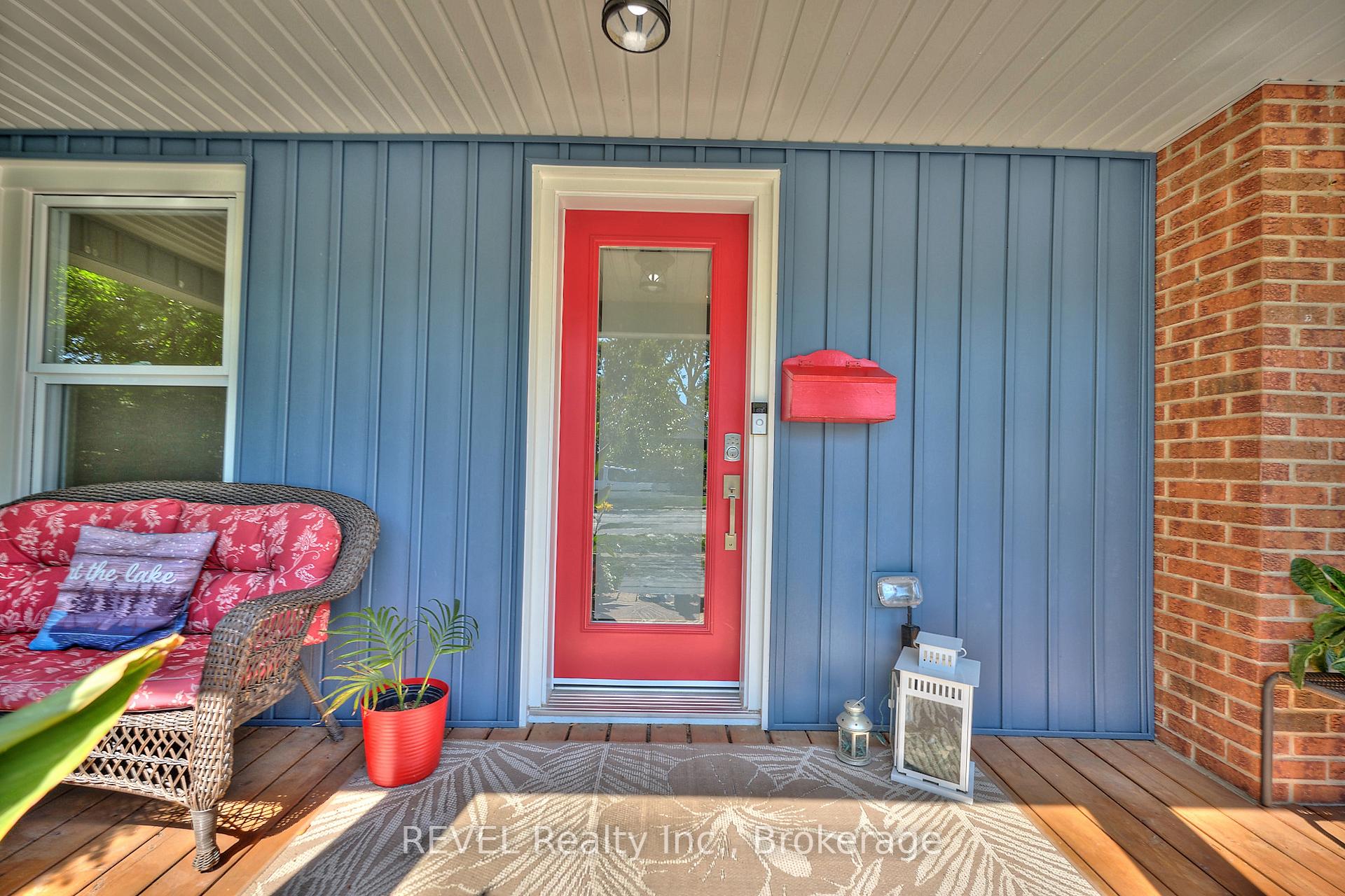 Photo 4 of 146 Main Street, St. Catharines, Port Dalhousie — HOMEH