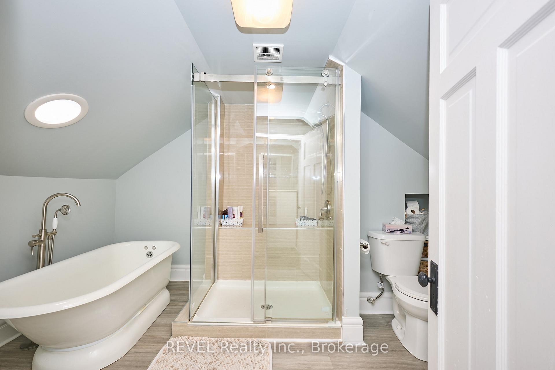 Photo 21 of 146 Main Street, St. Catharines, Port Dalhousie — HOMEH