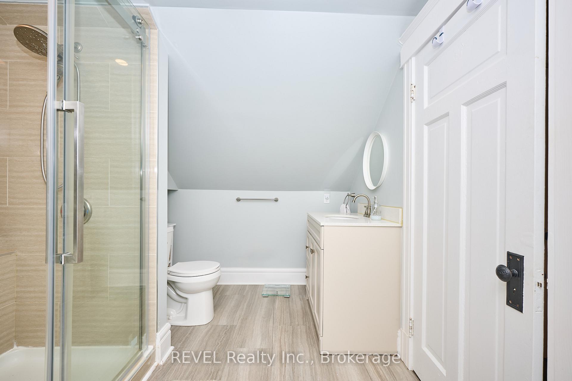 Photo 23 of 146 Main Street, St. Catharines, Port Dalhousie — HOMEH