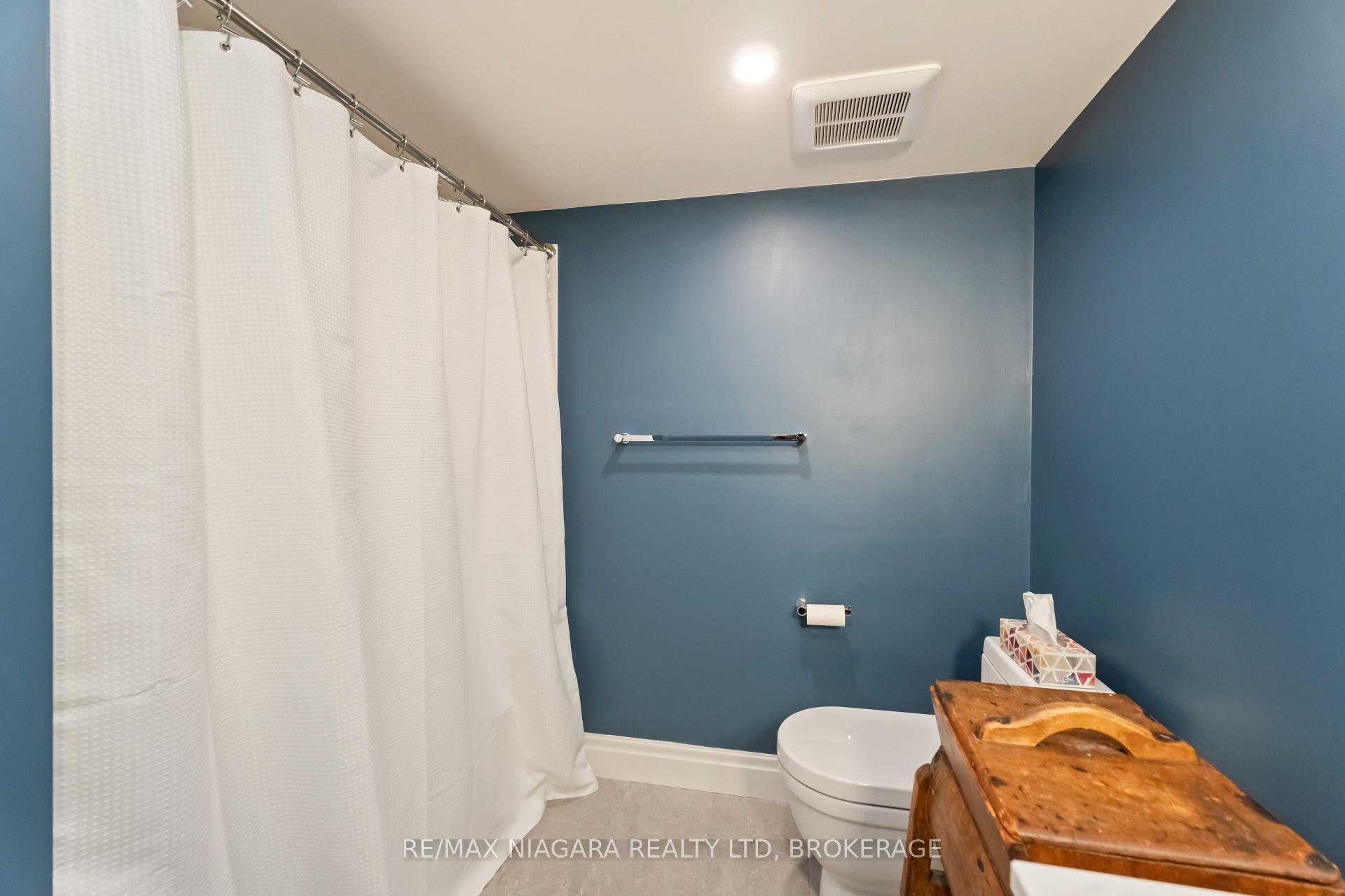 Photo 11 of 89 Bayview Drive, St. Catharines, Port Dalhousie — HOMEH