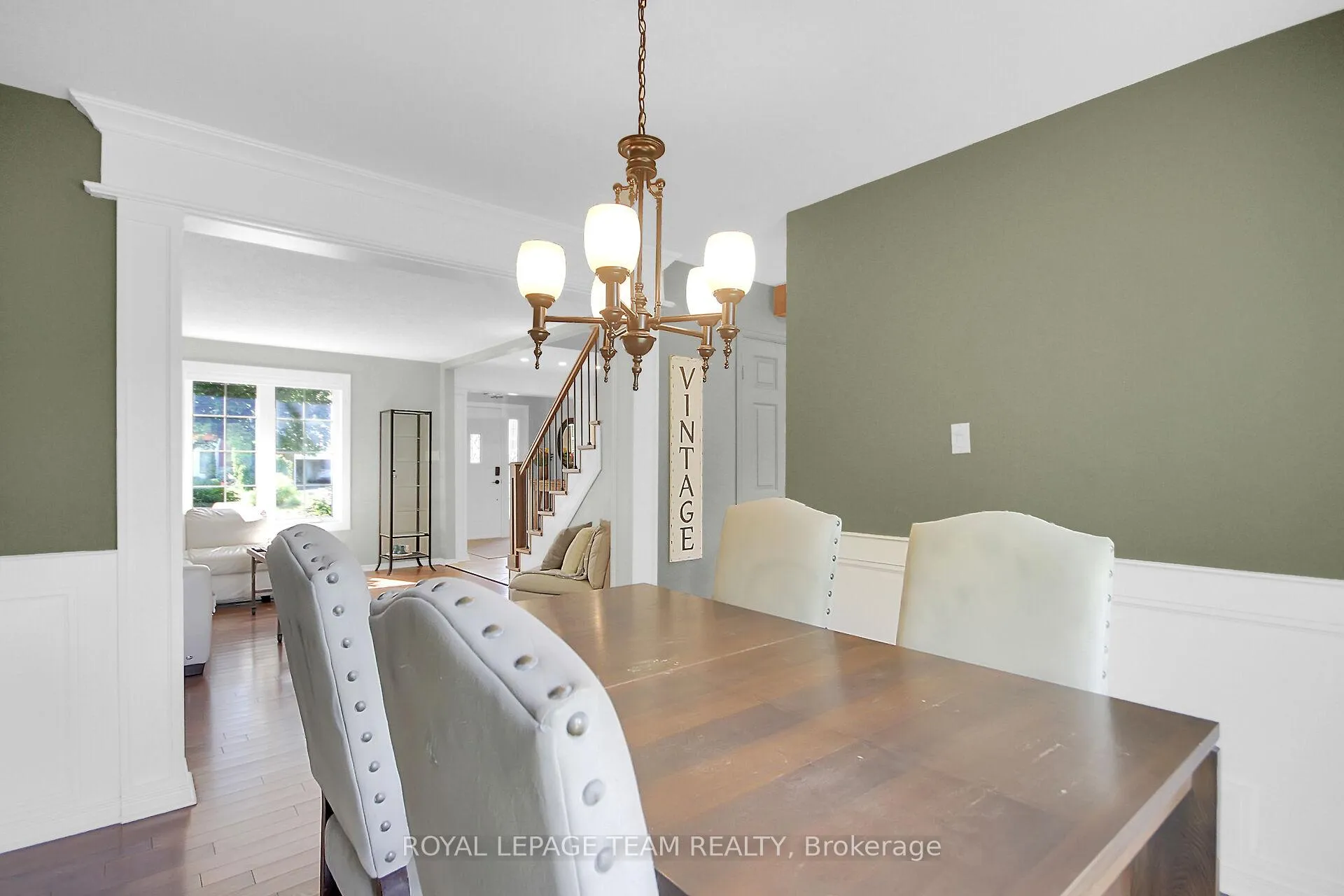 Photo 10 of 7117 Quinnfield Way, Ottawa, Greely — HOMEH