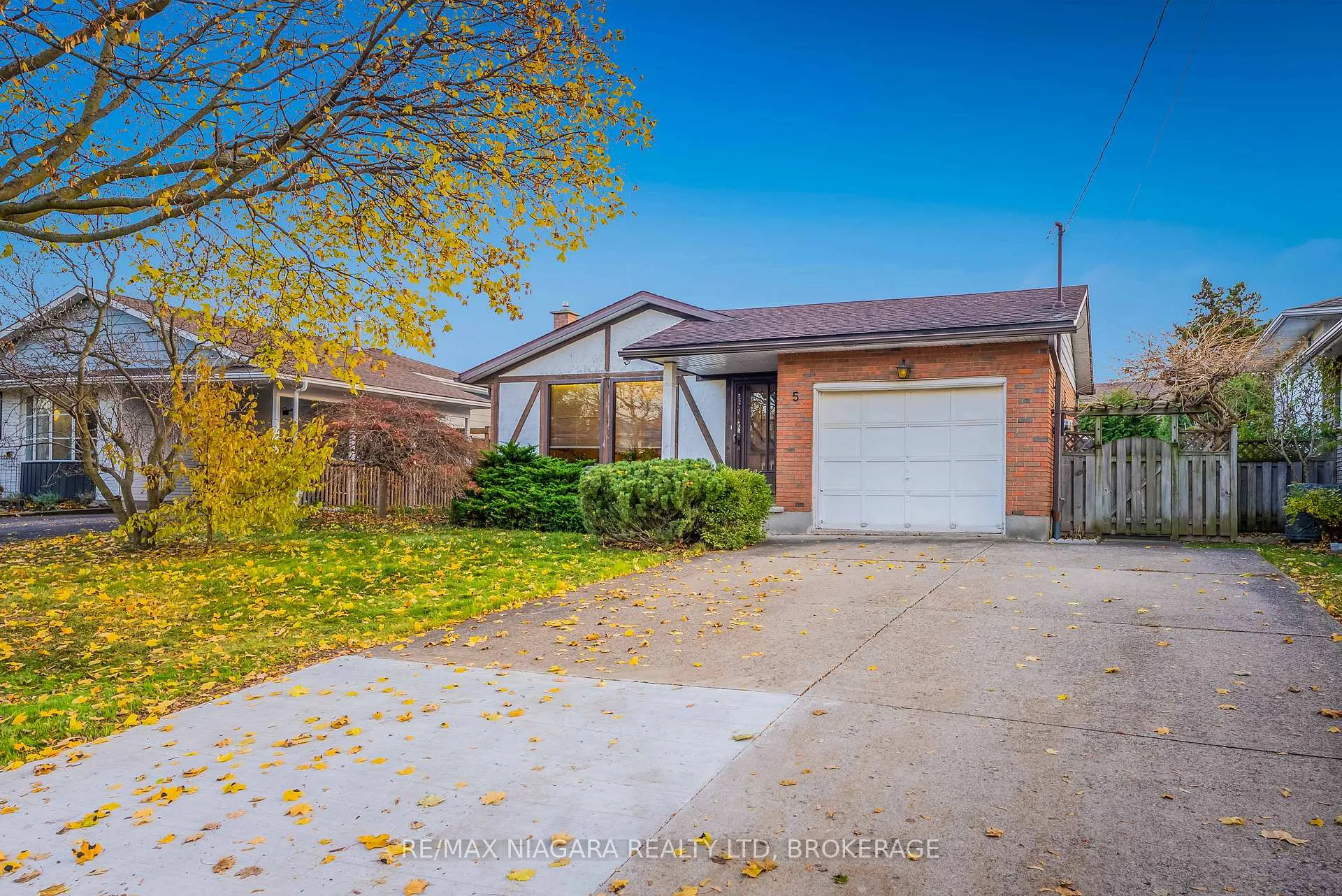 Photo 5 of 5 Rene Lane, St. Catharines, Secord Woods — HOMEH
