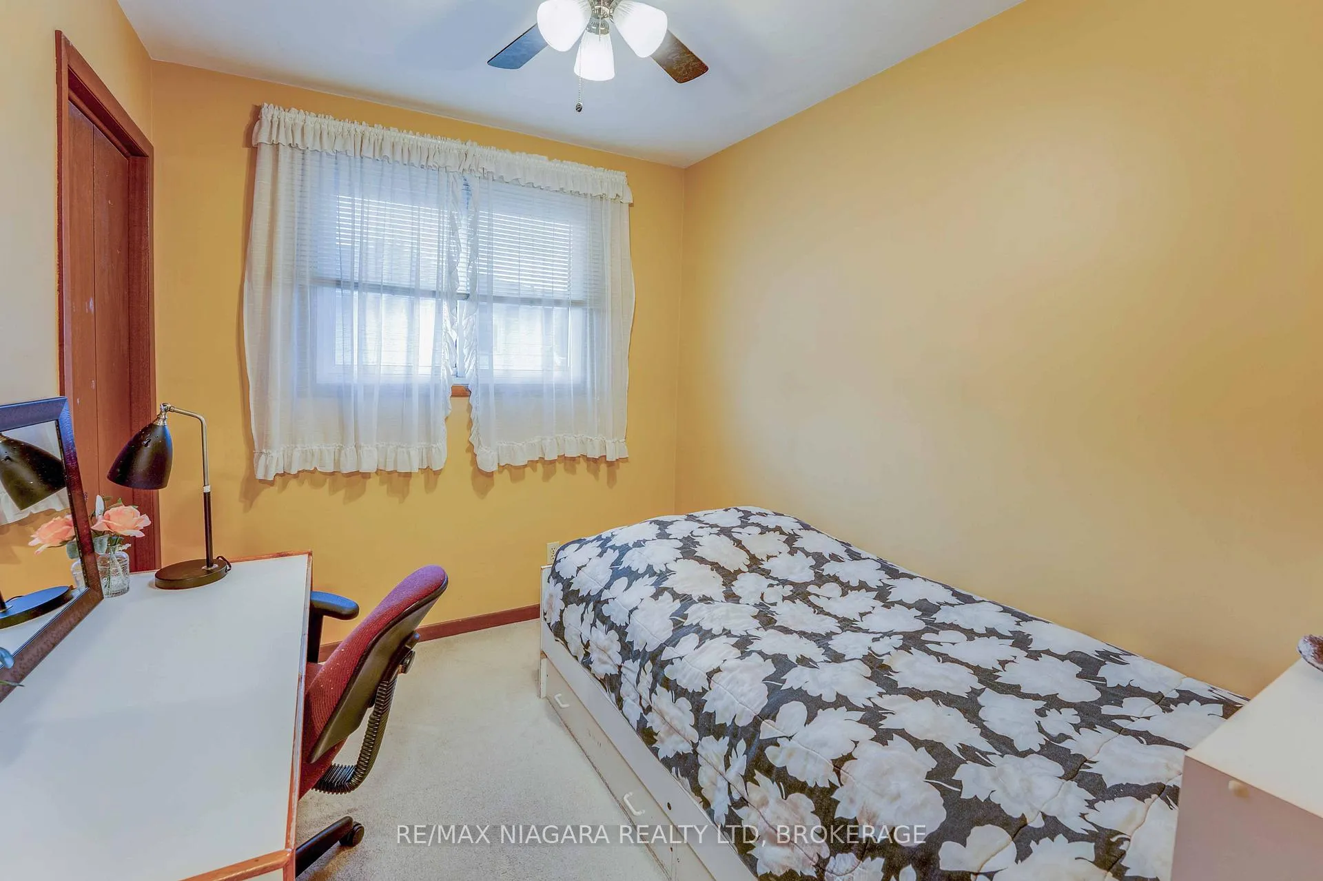 Photo 18 of 5 Rene Lane, St. Catharines, Secord Woods — HOMEH