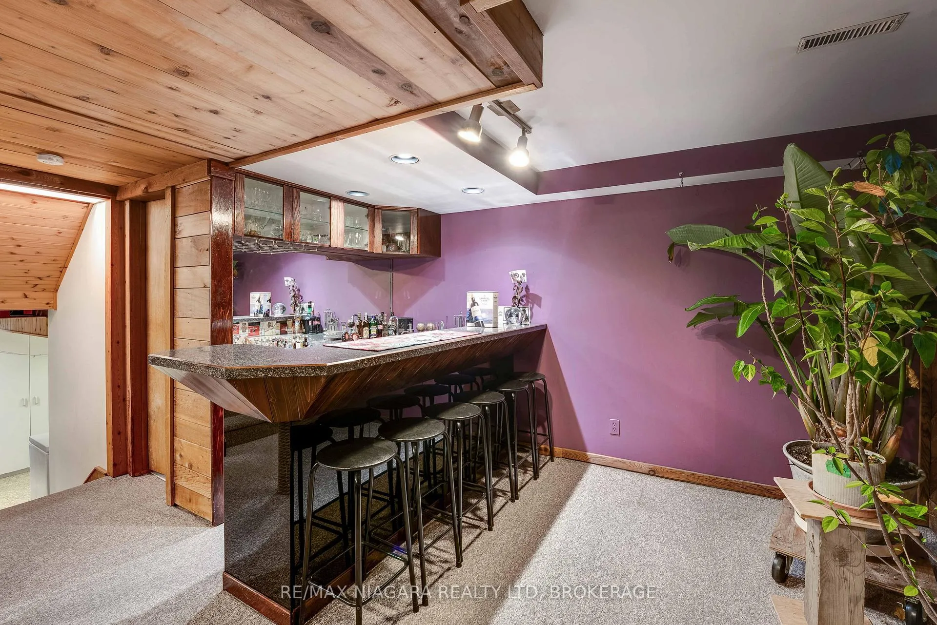 Photo 25 of 5 Rene Lane, St. Catharines, Secord Woods — HOMEH