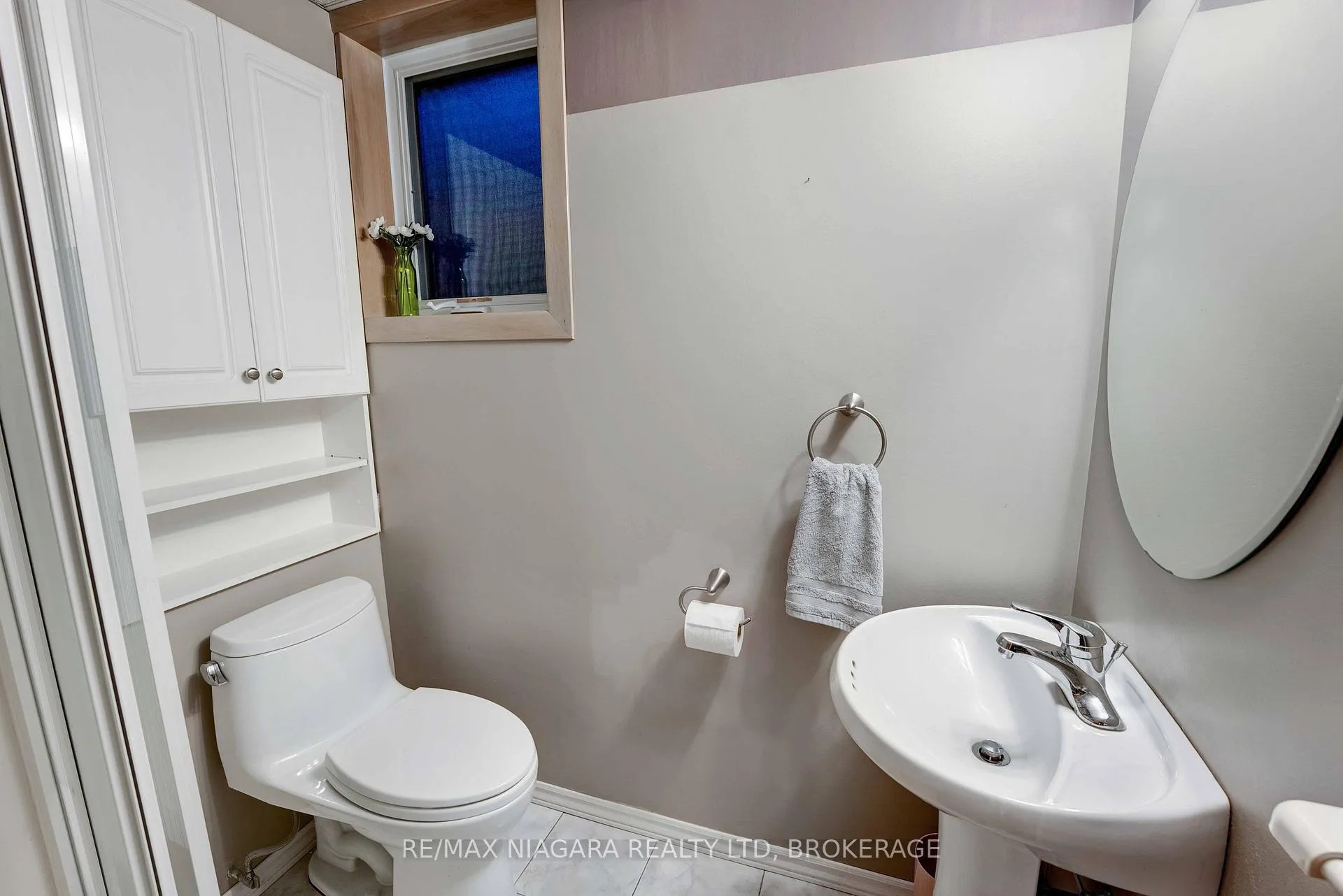 Photo 27 of 5 Rene Lane, St. Catharines, Secord Woods — HOMEH